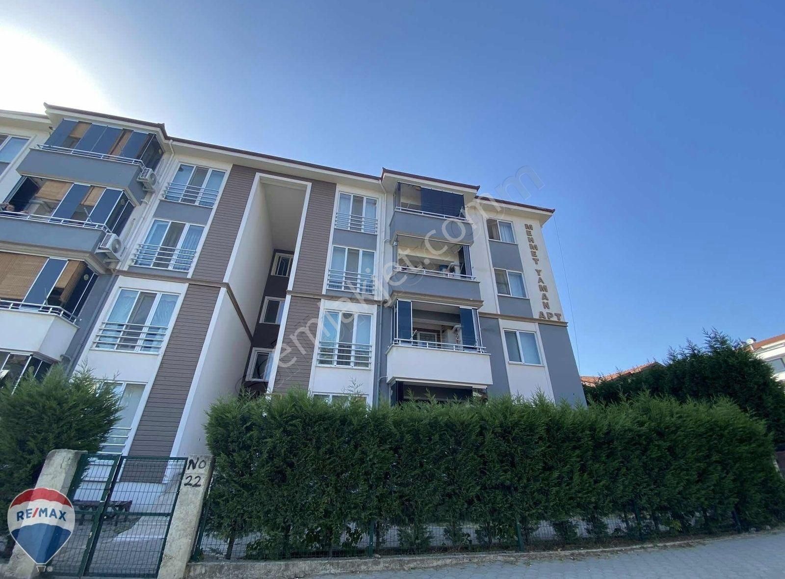 Hendek Yeni Satılık Daire REMAX MAVİ'DEN MERKEZİ KONUMDA FIRSAT DAİRE