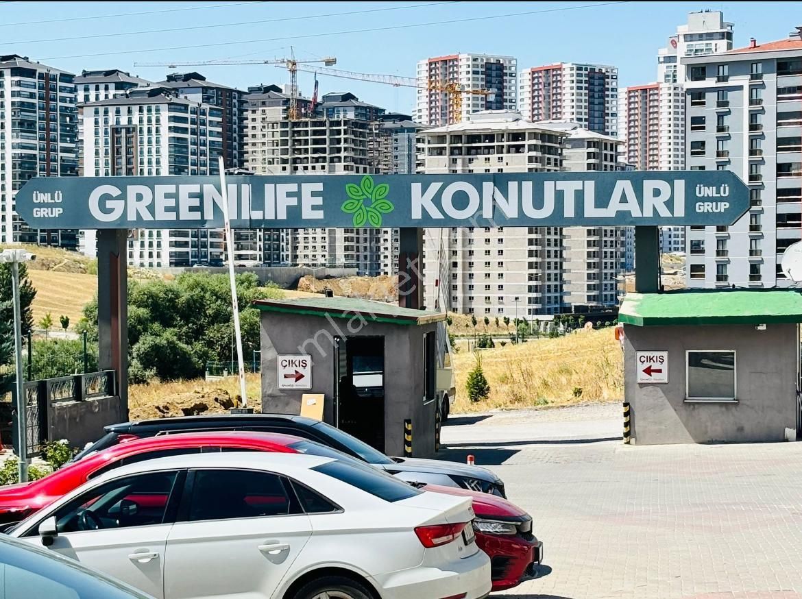 Mamak Üreğil Satılık Daire  *FIRSAT DAİRE* GREEN LİFE SİTESİNDE CEPHELERİ AÇIK YAPILI 4.5+1