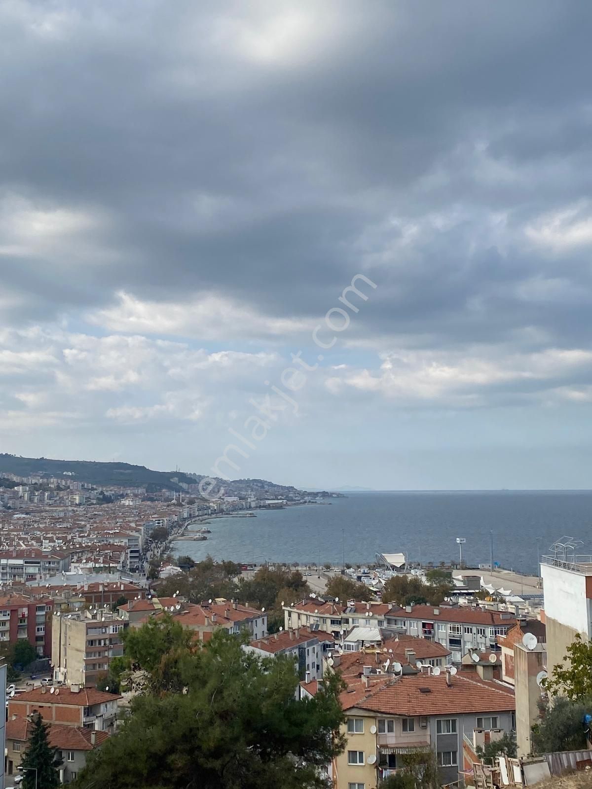 Mudanya Güzelyalı Burgaz Satılık Daire Ülker Gayrimenkul'den Ful Deniz Manzaralı Sıfır 2+1