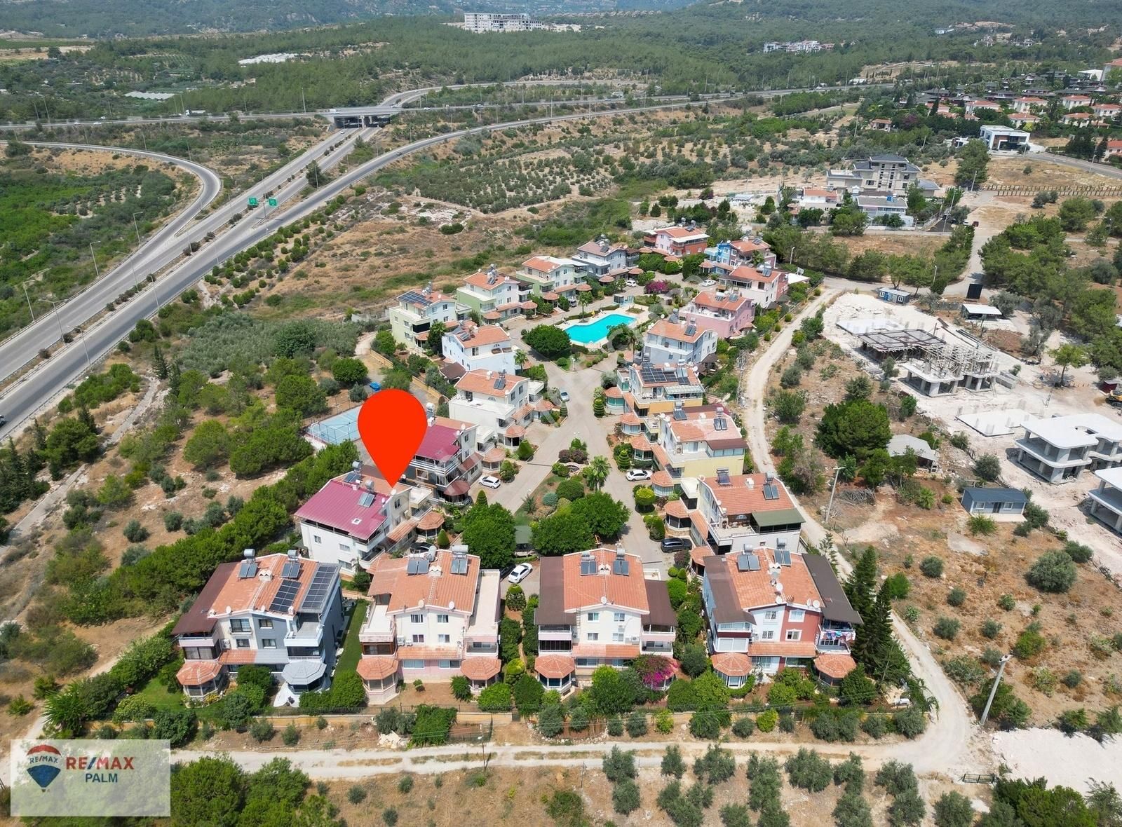 Mezitli Çamlıca Satılık Villa REMAX PALM'DEN ESENKORU VİLLALARI'NDA 4+1 SATILIK VİLLA