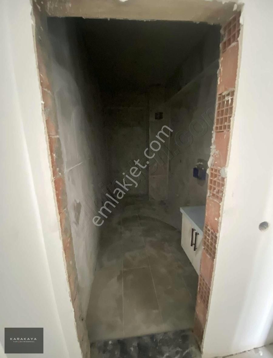 Havuzlu Lüks Site İçerisinde Yola Cephe Sıfır Daire - Görsel 3