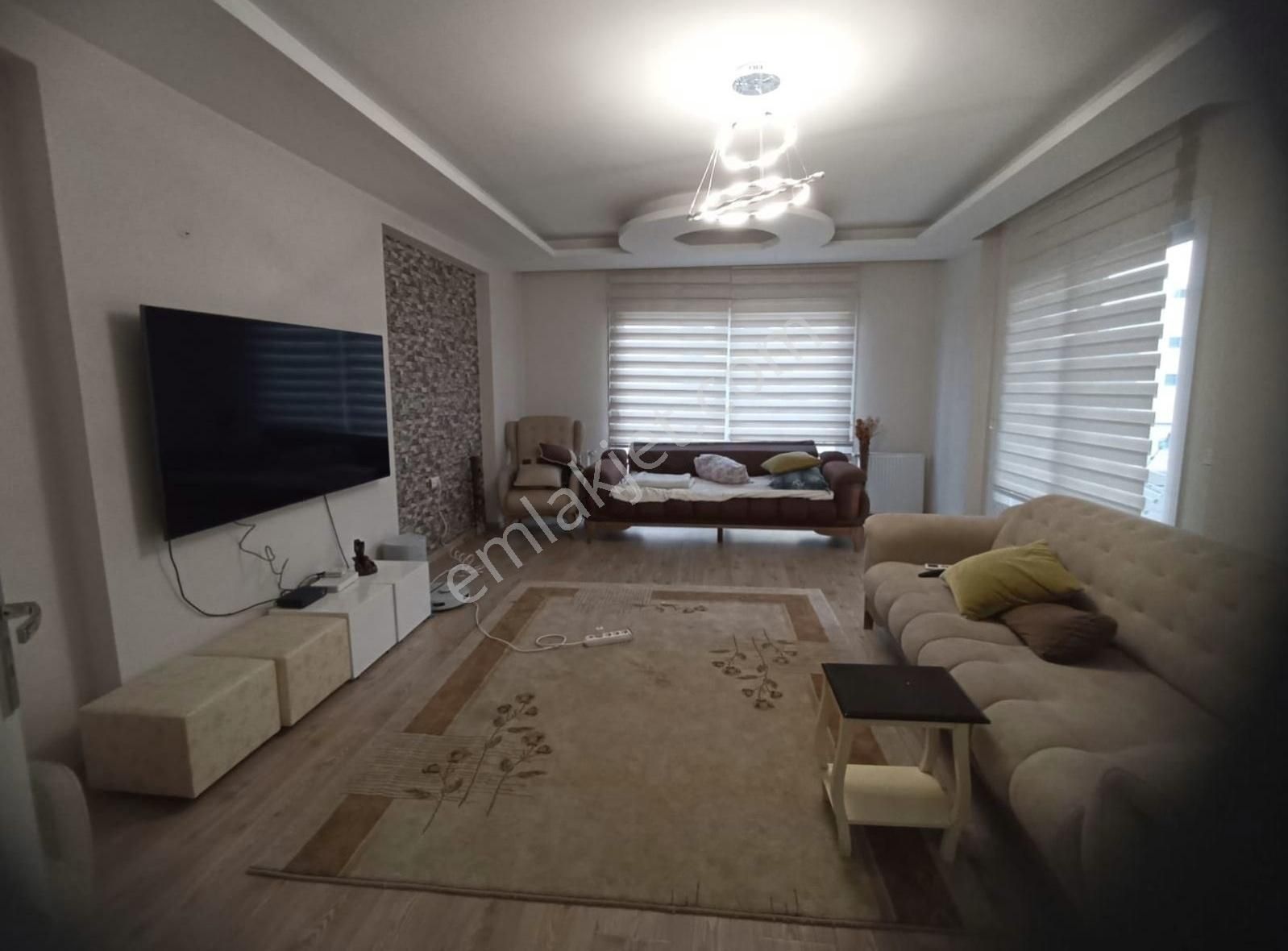 Yenişehir Çiftlikköy Satılık Daire 3+1 SAYAPARK CİVARINDA AİLE SİTESİ