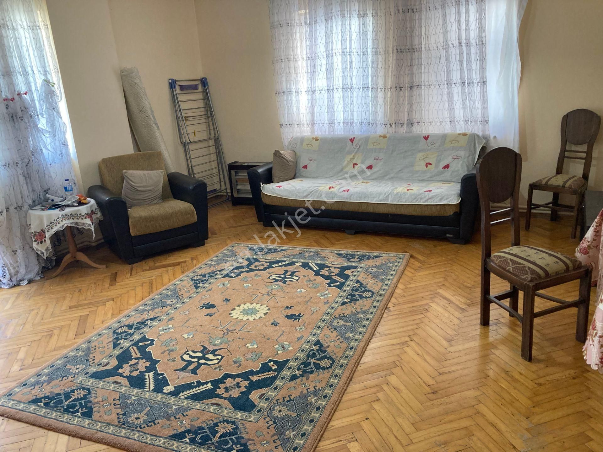 Mudanya Güzelyalı Yalı Satılık Daire  Mudanya Güzelyalı Yalı Mah.2+1 Denize 50 mt Güzel Konumlu Satılık