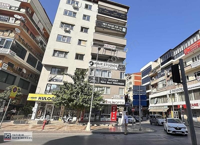 Merkezefendi Saraylar Kiralık Ofis KR YATIRIM' dan Doktorlar Cad. Üzeri 125 m² 2+2 Kiralık Ofis