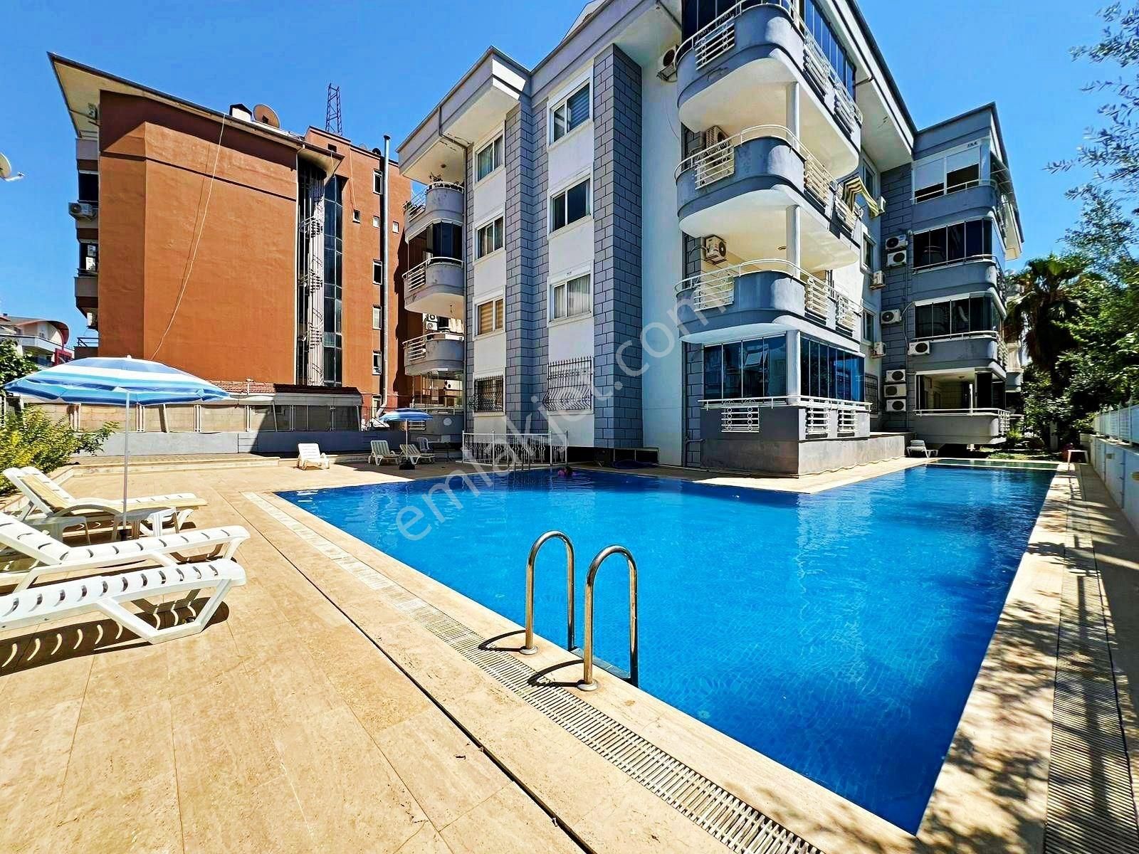 Alanya Cumhuriyet Satılık Daire ALANYA OBA'DA 1+1 SATILIK HAVUZLU SİTE İÇERİSİNDE DAİRE