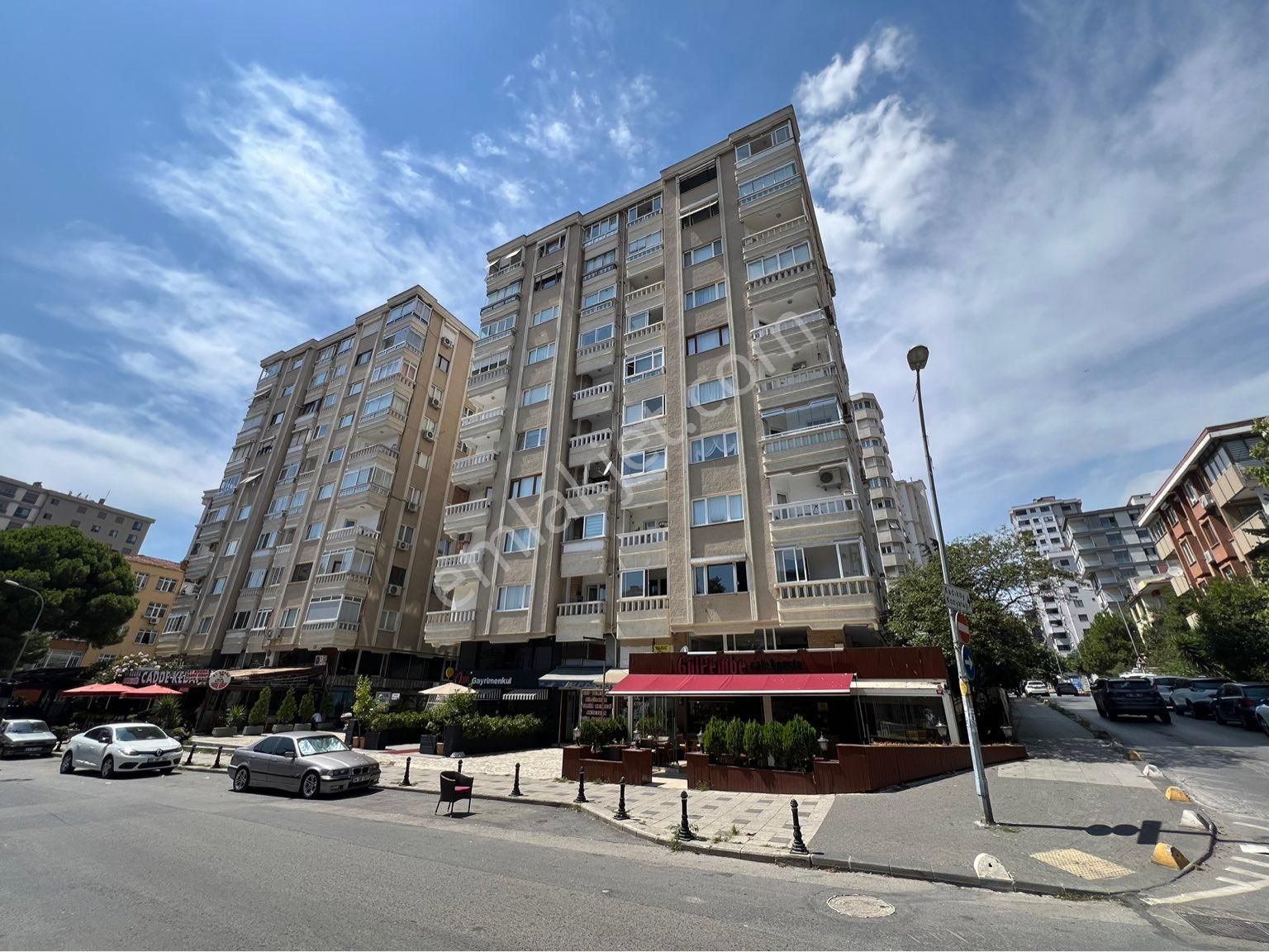 Kadıköy Bostancı Satılık Daire  BOSTANCI MARMARAYA 5 DK YÜRÜME SİTE İÇİNDE ÇOK GENİŞ 140 m2 3+1