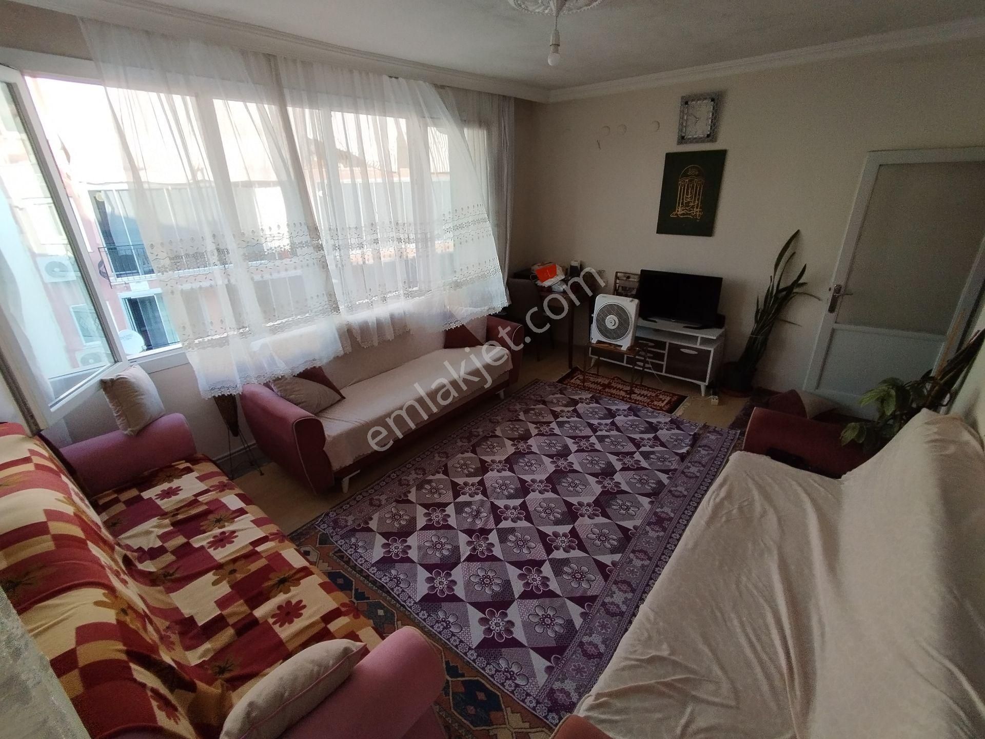 Denizli 15 Mayıs Mahallesi Çınar P.t.t. Arkaları 3.kat Tadilatlı Daire - Görsel 8