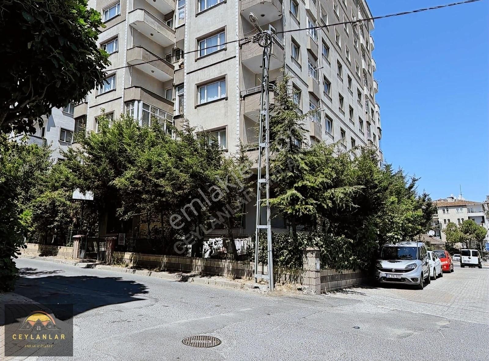 Küçükçekmece Halkalı Merkez Satılık Daire GÖKKUŞAĞI BAŞAK KONUTLARINDA 3+1 120 M2 DAİRE