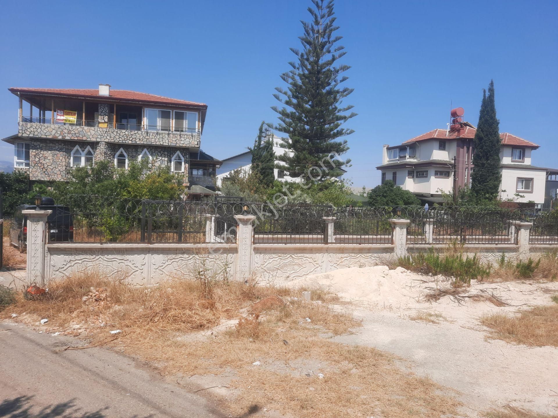 Mezitli Kuyuluk Satılık Villa  ZU VERKAUFEN 2 VILLEN, 2 GRUNDSTÜCKE, KUYULUK MEZITLI, MERSIN