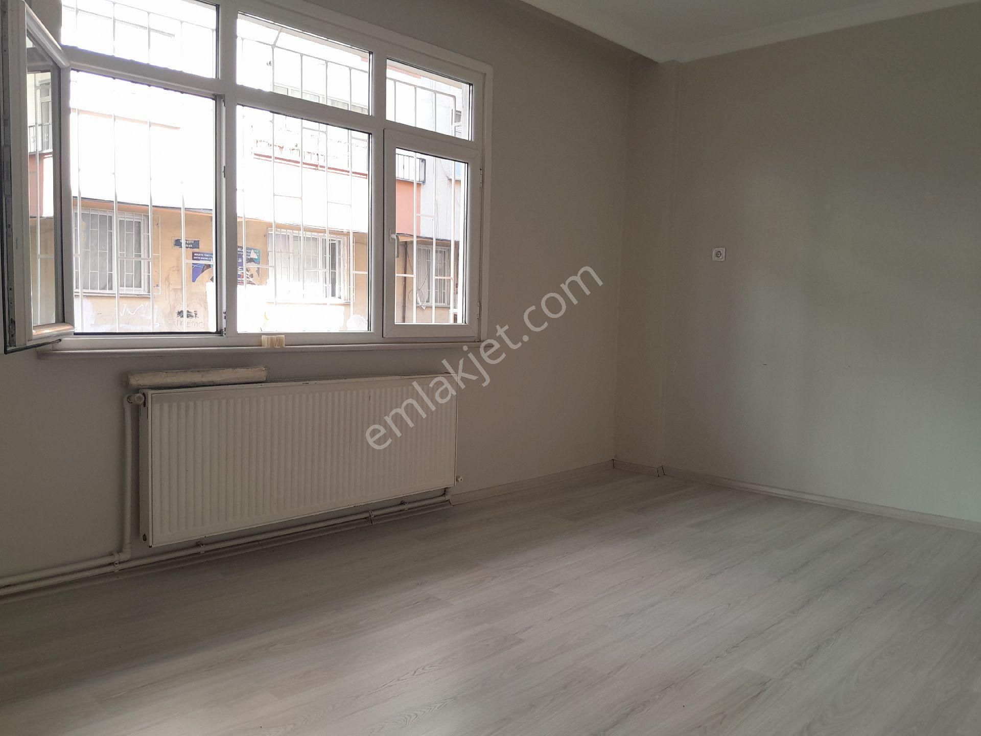 Bahçelievler Zafer Kiralık Daire YENİBOSNA MERKEZ CAMİI KIRALIK 2+1  DAIRE