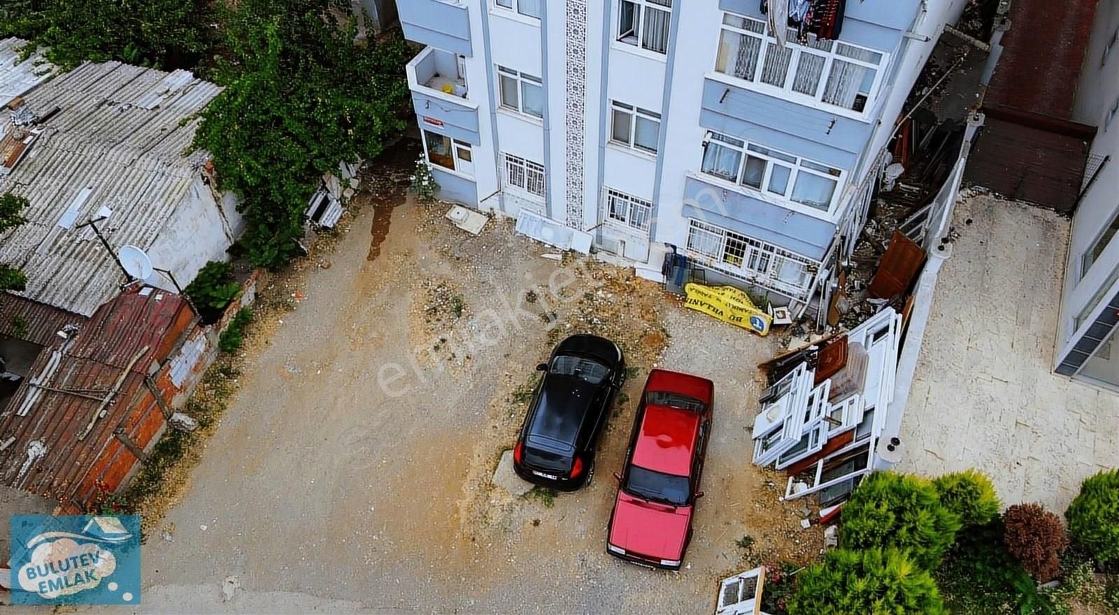 İstanbul Pendik Satılık Ticari İmarlı PENDİK GÜLLÜBAĞLAR'DA KOCA YUSUF PARKI KARŞISI SATILIK ARSA