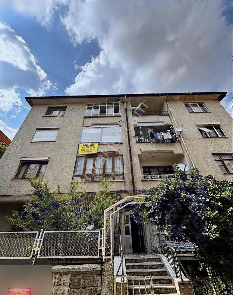 Selçuklu Işıklar Satılık Daire ANEMON OTEL ARKASINDA SATILIK ARA KAT FUL BAKIMLI DAİRE