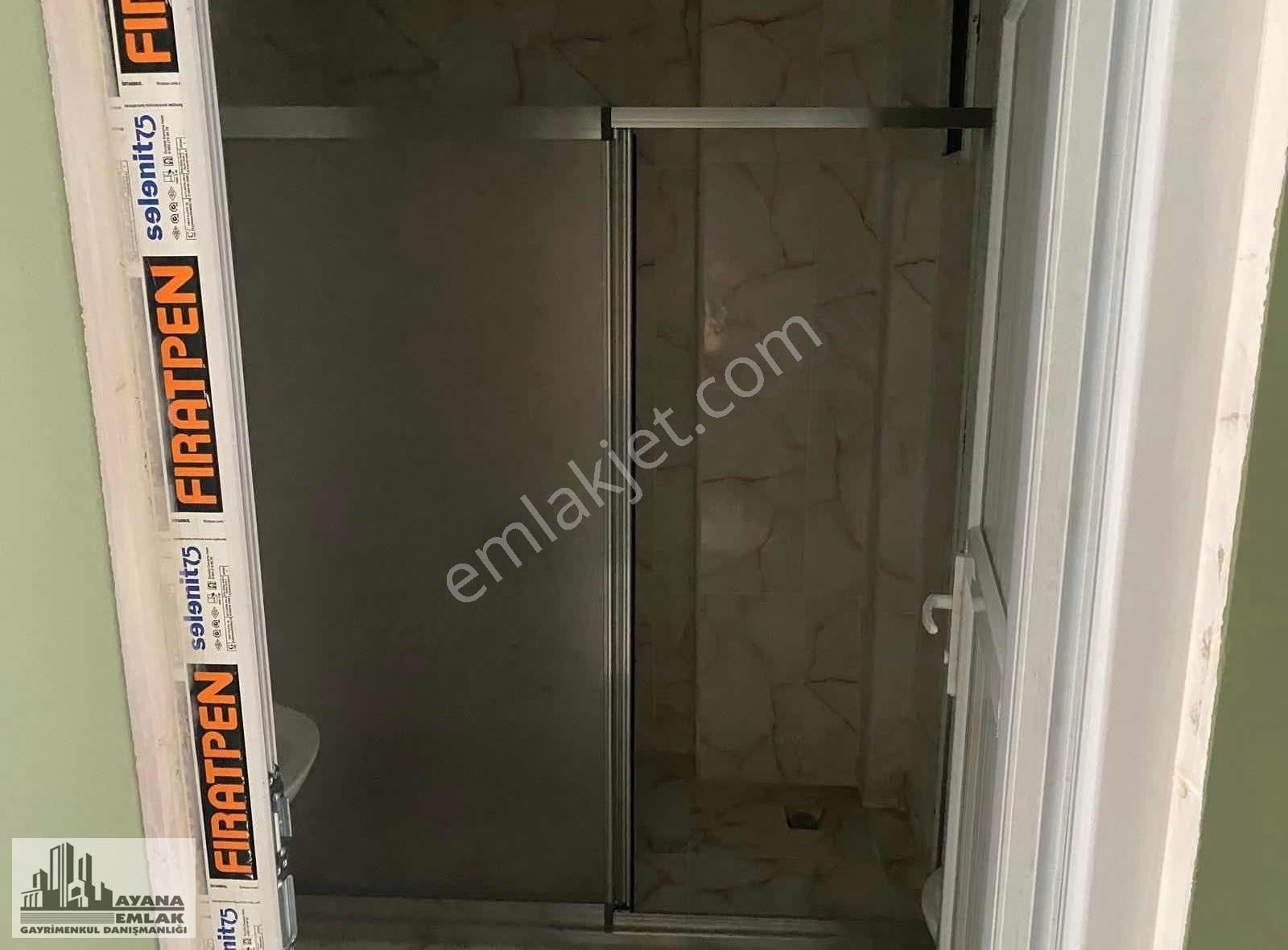 Siirt Merkez Bahçelievler Satılık Daire ÇÖZÜM EMLAKTAN MERKEZİ KONUMDA SATILIK 1+1 DAİRE