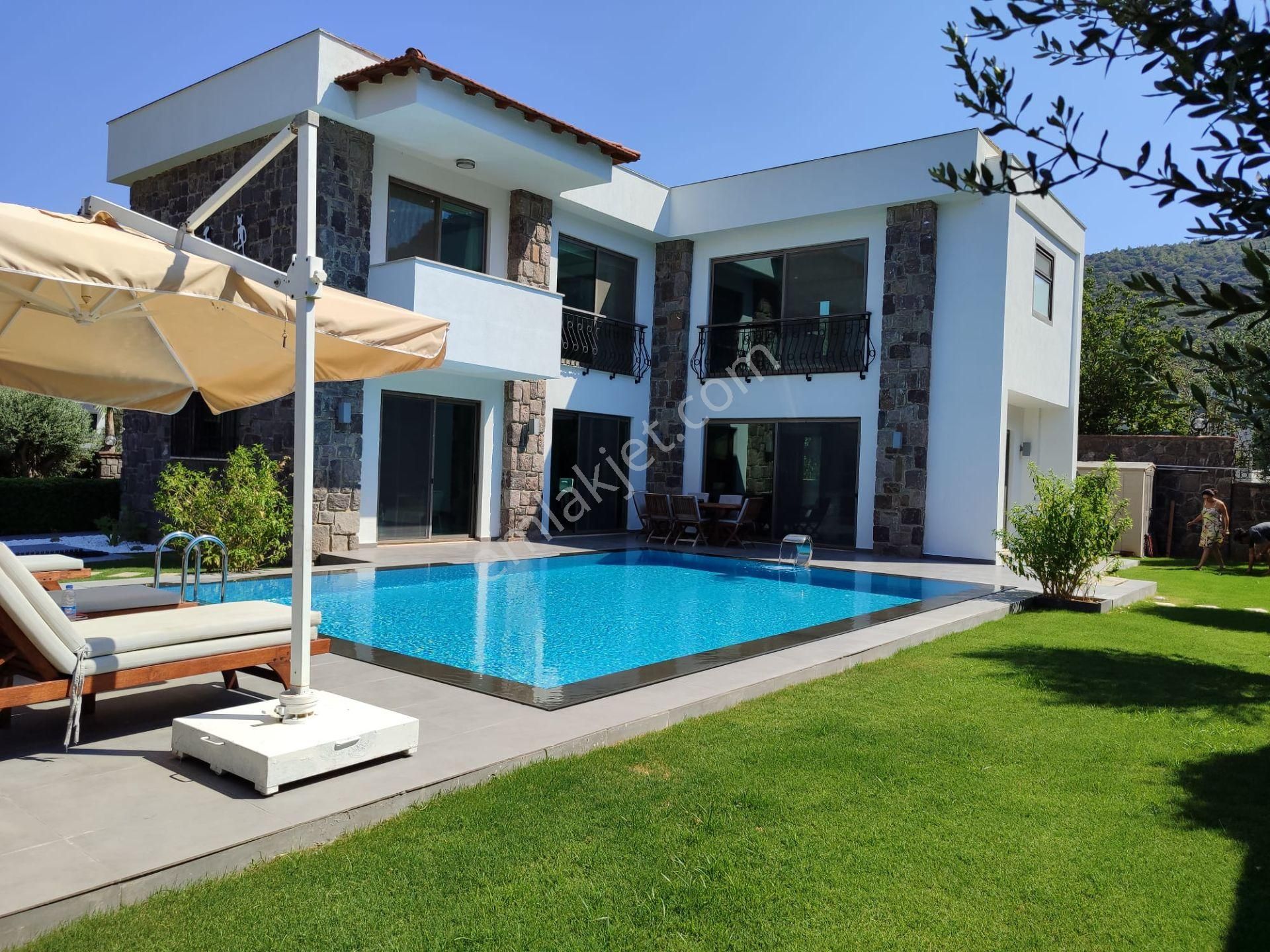 Bodrum Torba Satılık Müstakil Ev  Bodrum Torba Özel Havuzlu Müstakil 3+1 Müstakil Villa