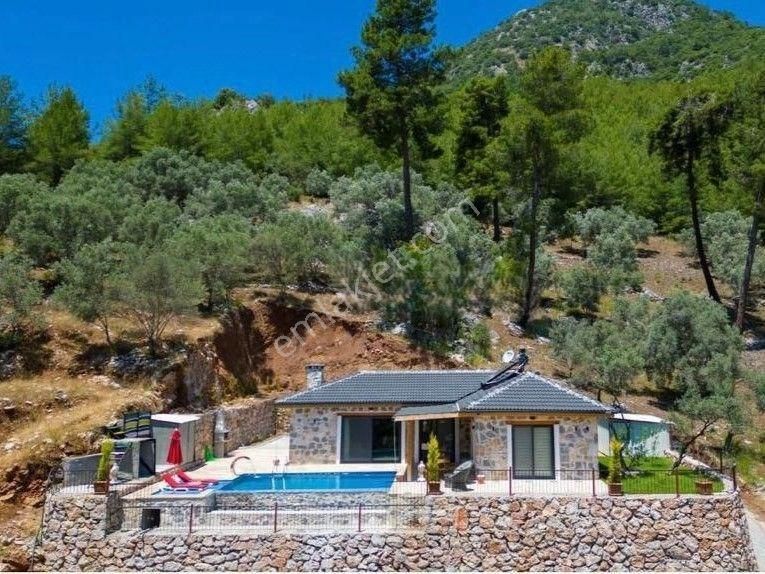 Fethiye İnlice Satılık Villa GÖCEK İNLİCE'DE HAVUZLU JAKUZİLİ ŞÖMİNELİ 2+1 LÜKS VİLLA