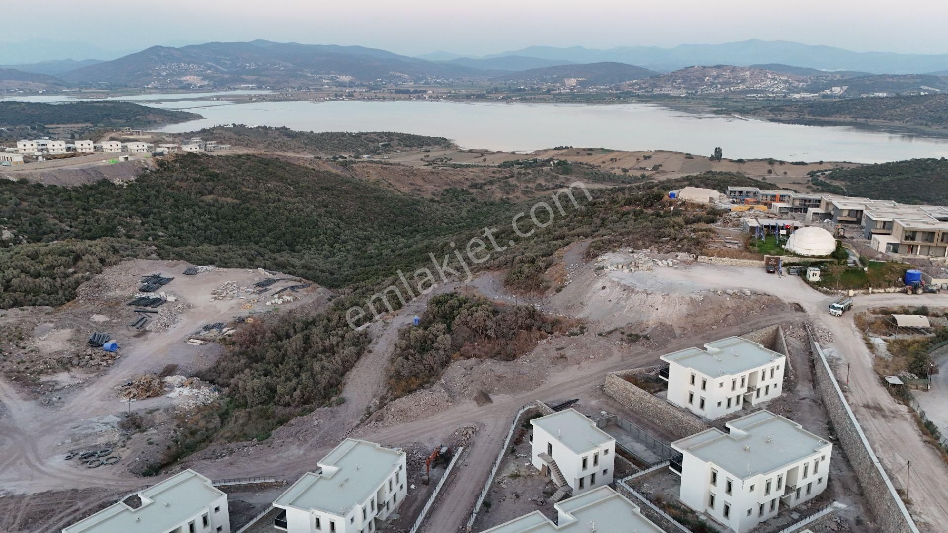 Has Çlk Yapı Gayrimenul'den Bodrum Boğaziçi'nde Göl Manzaralı 2+1 Daire - Görsel 34