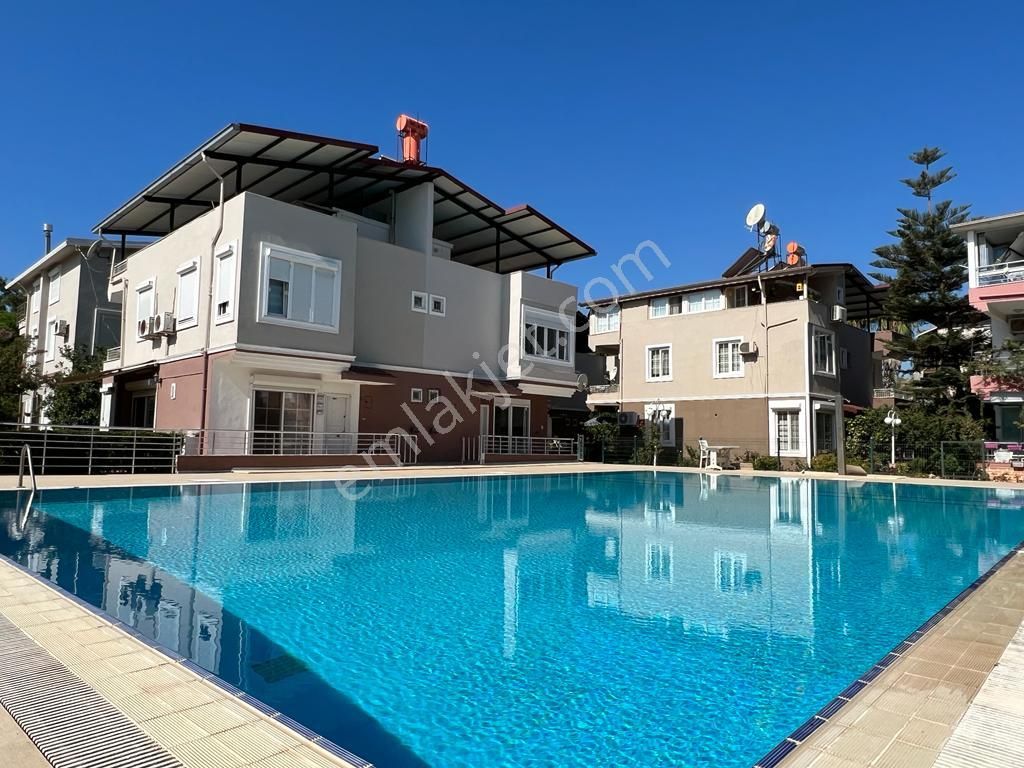 Serik Belek Satılık Villa Antalya Serik Belek Denize 900m Mesafede Ortak Kullanım Havuzlu Satılık 3+1 Villa