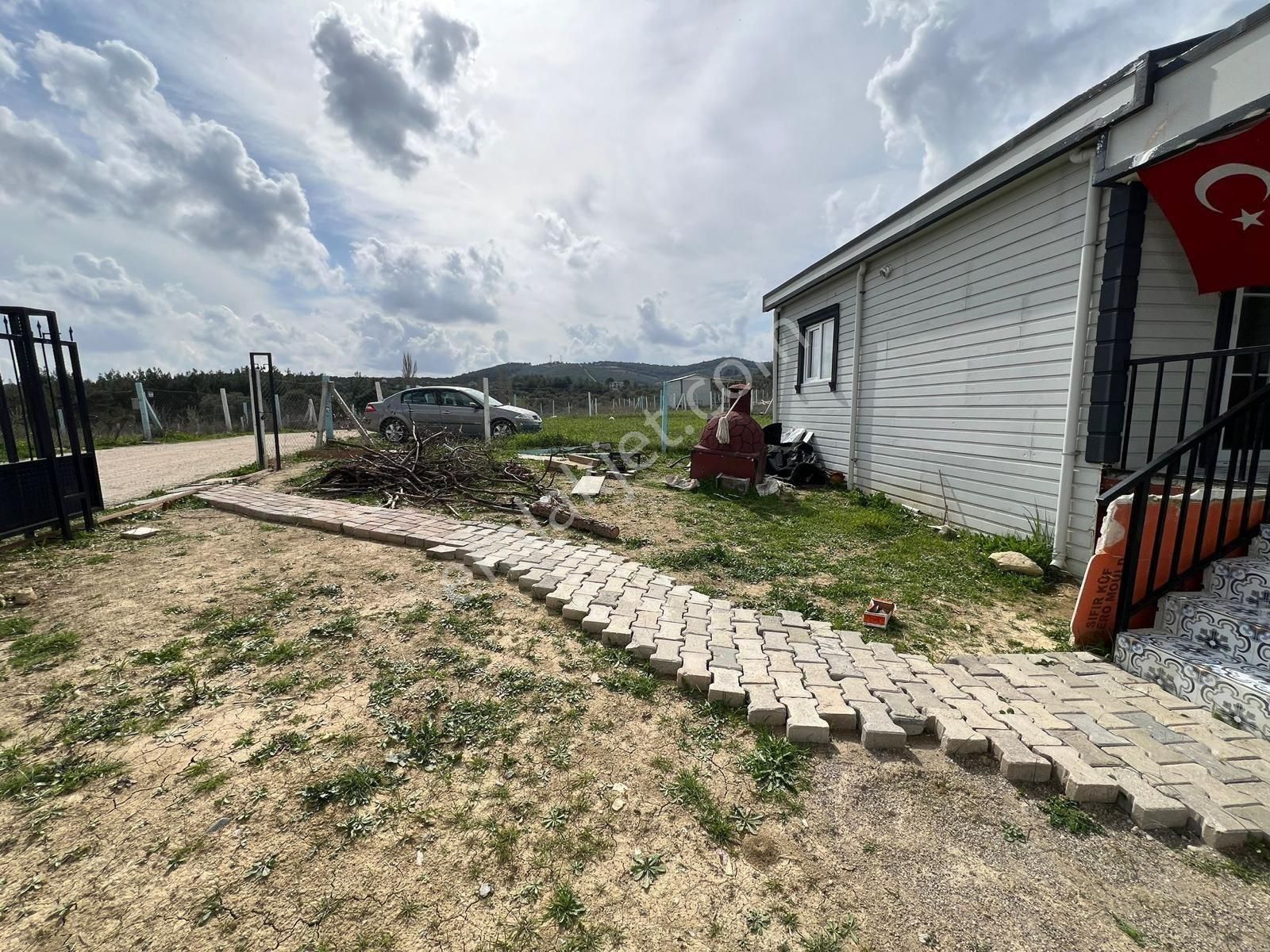 Satılık 801 M2 3+1 Bağ Bahçeli Doğayla İç İçe Güzel Bir Ev - Görsel 11