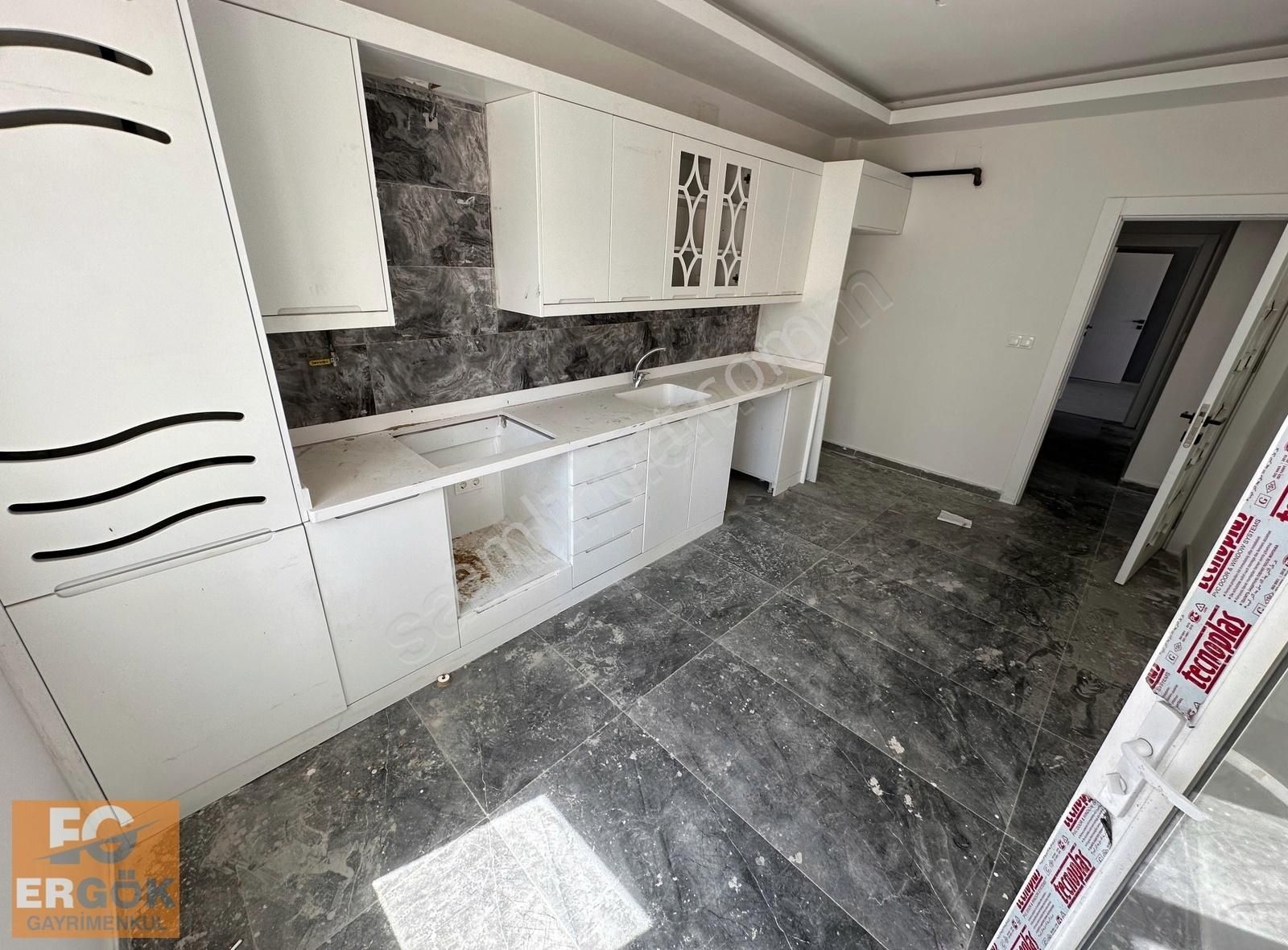 Şehitkamil Seyrantepe Satılık Daire SEYRANTEPE MAHALLESİNE SATILIK 3+1 SIFIR DAİRE