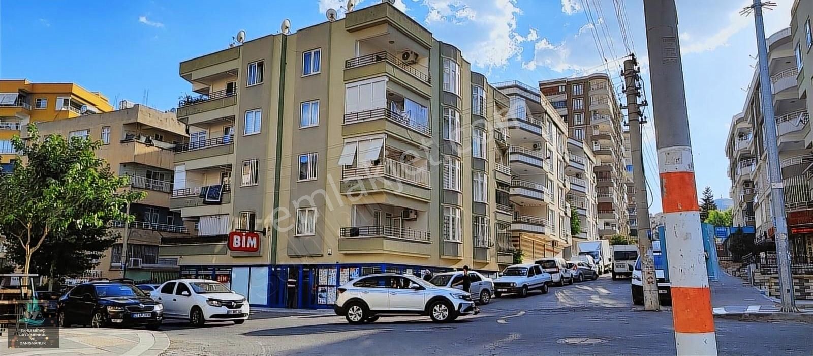 Haliliye İpekyol Satılık Daire AHMET ERSEVEN ANA CADDE MÜKEMMEL KONUMDA SATILIK DAİRE