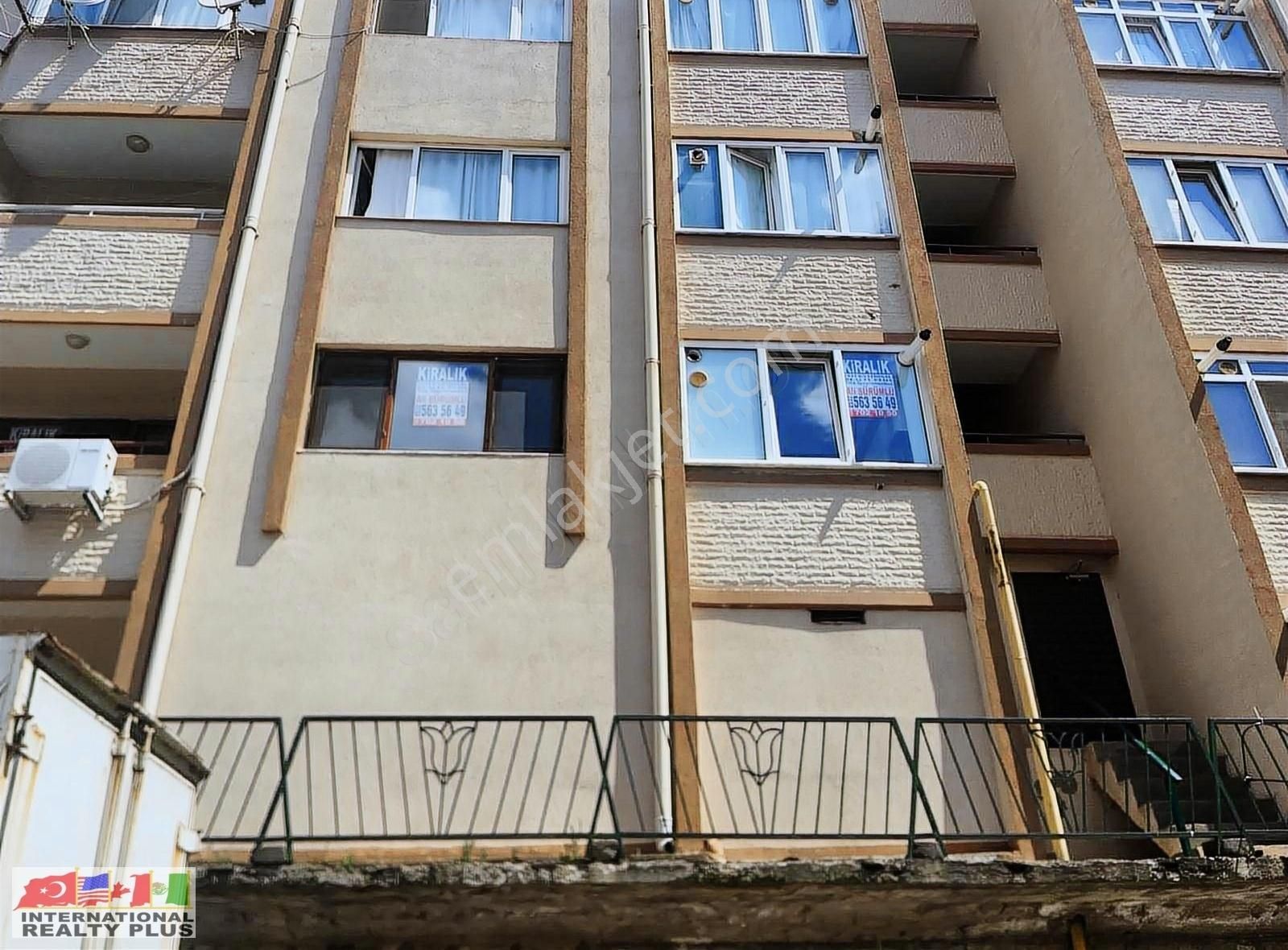 Pendik Şeyhli Satılık Daire Hilal Konutları Özel Yapılı Kiracılı (tahliye Edebilir)