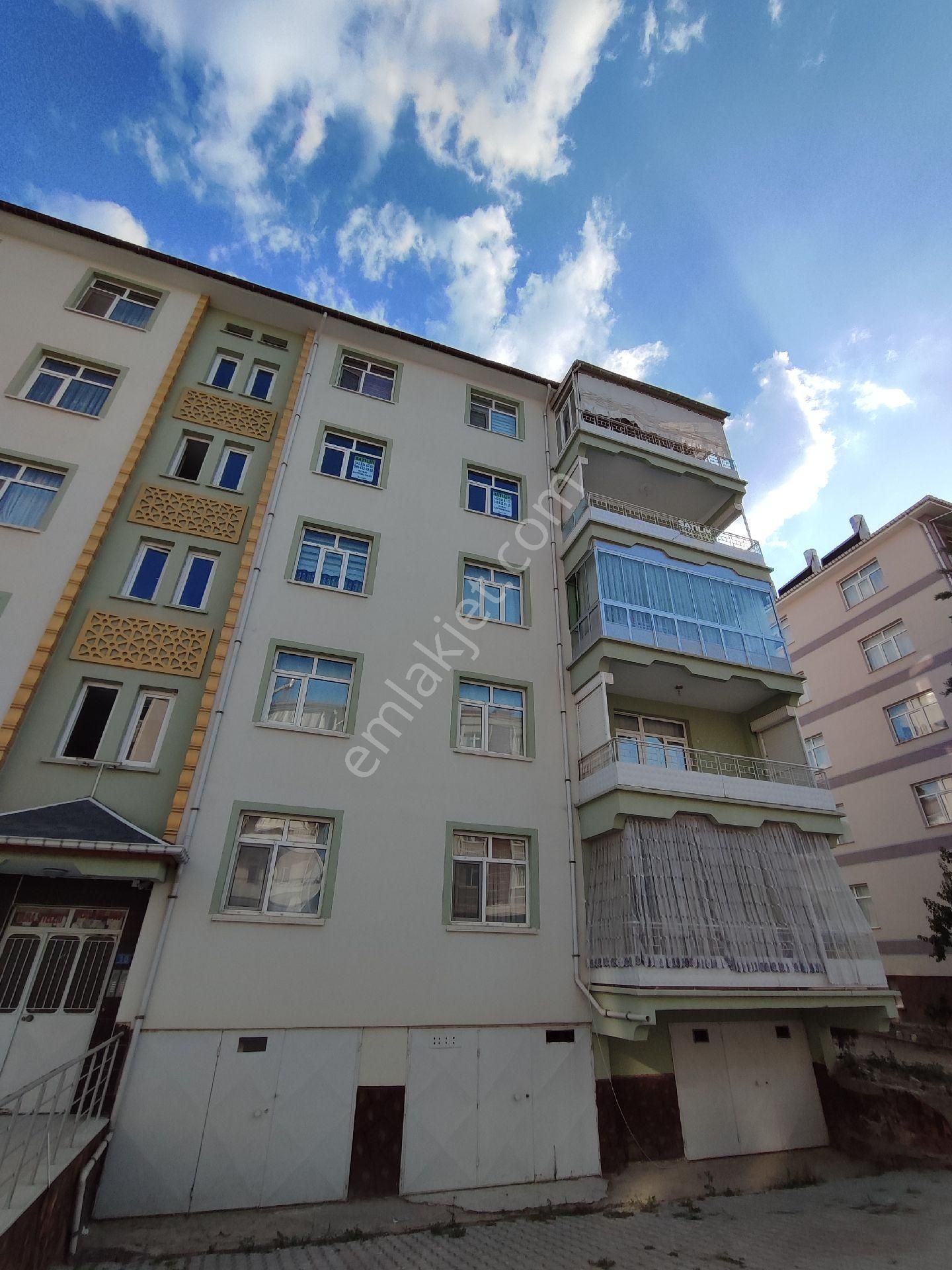 Akşehir Kileci Satılık Daire MURAT EMLAKTAN KİLECİ DE 140M2 SATILIK DAİRE