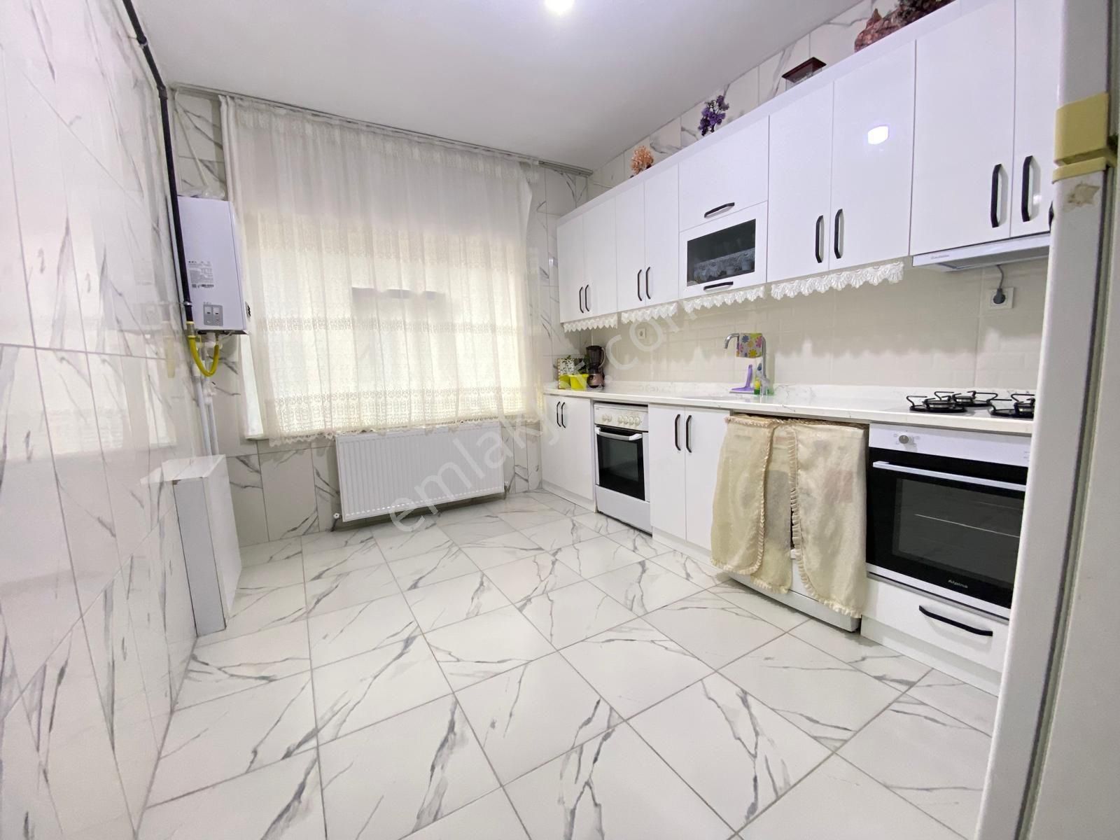 Selçuklu İhsaniye Satılık Daire İHSANİYE MAH. BAKIMLI 3+1 SATILIK DAİRE 