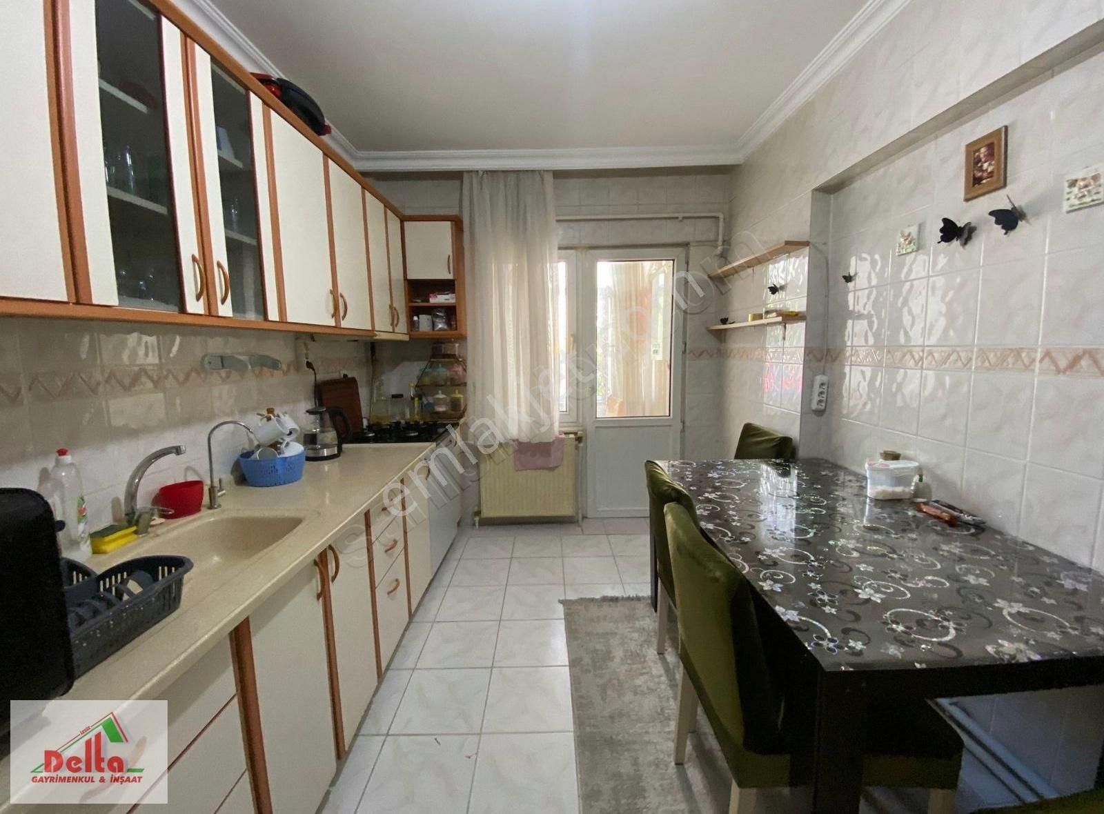 Çorlu Muhittin Satılık Daire BAĞLAR DA SİTE İÇİ 3+1 ARA KAT AYLIK 18.500TL KİRA GELİRLİ DAİRE