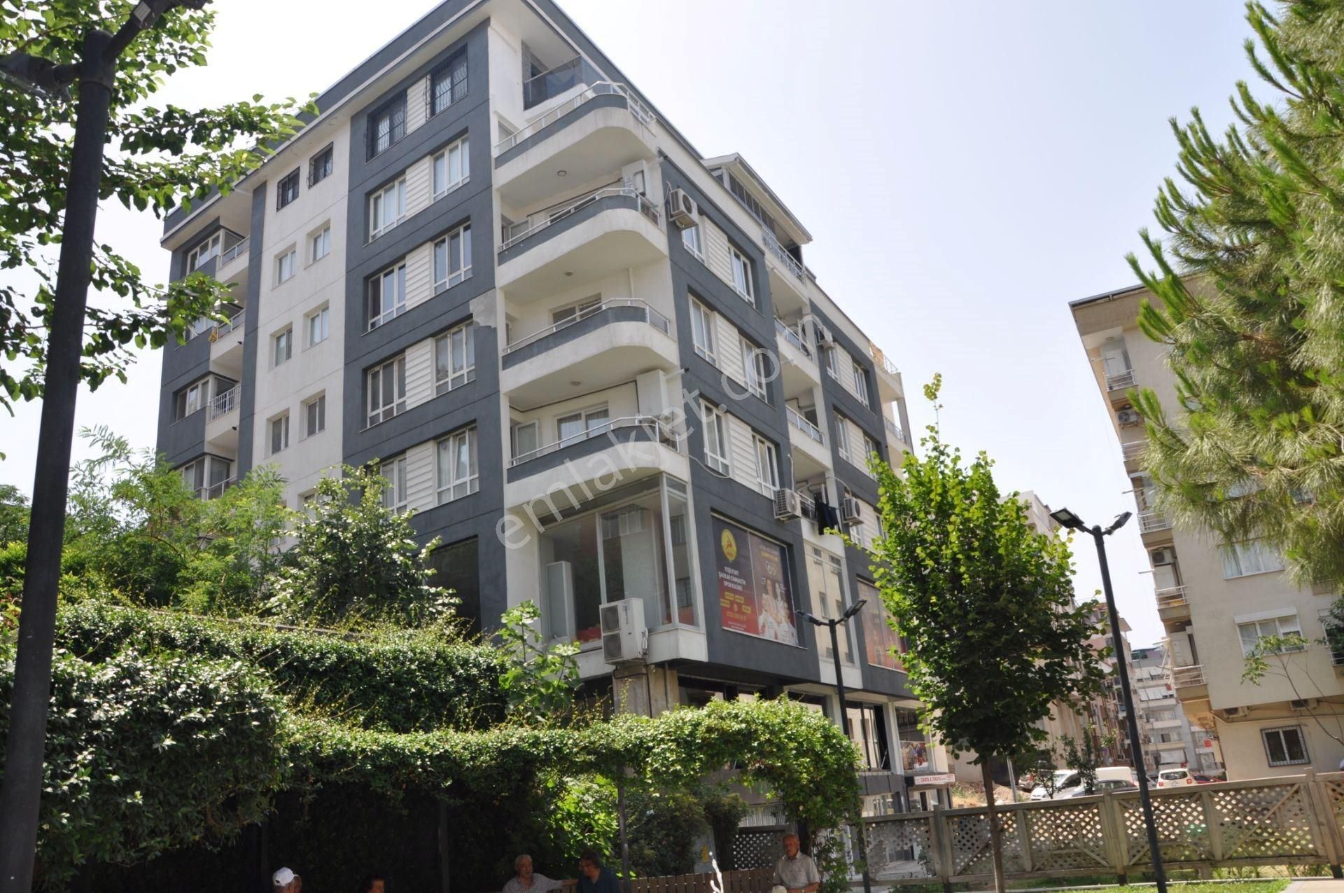 Karabağlar Esenlik Satılık Daire İzmir Yeşilyurt Ordu Caddesi Yanında Satılık 3+1 Yeni Daire