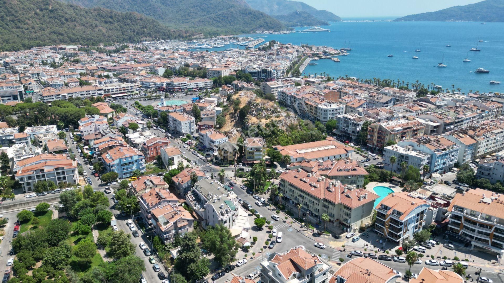 Marmaris Kemeraltı Satılık Daire  Kemeraltı Mahallesinde Park Manzaralı Kapalı Mutfaklı Çatı Dubleks