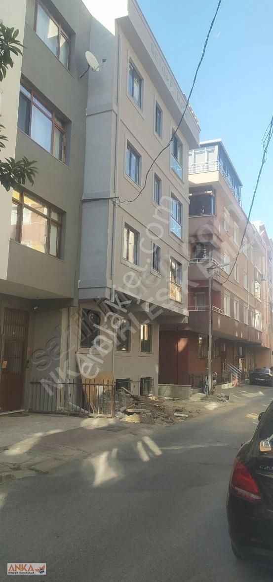 Ataşehir Örnek Satılık Daire MERKEZ18DEN ARABA TAKASINA UYGUN ÖRNEKDE 2+1=80M2 ARA KAT DAİRE