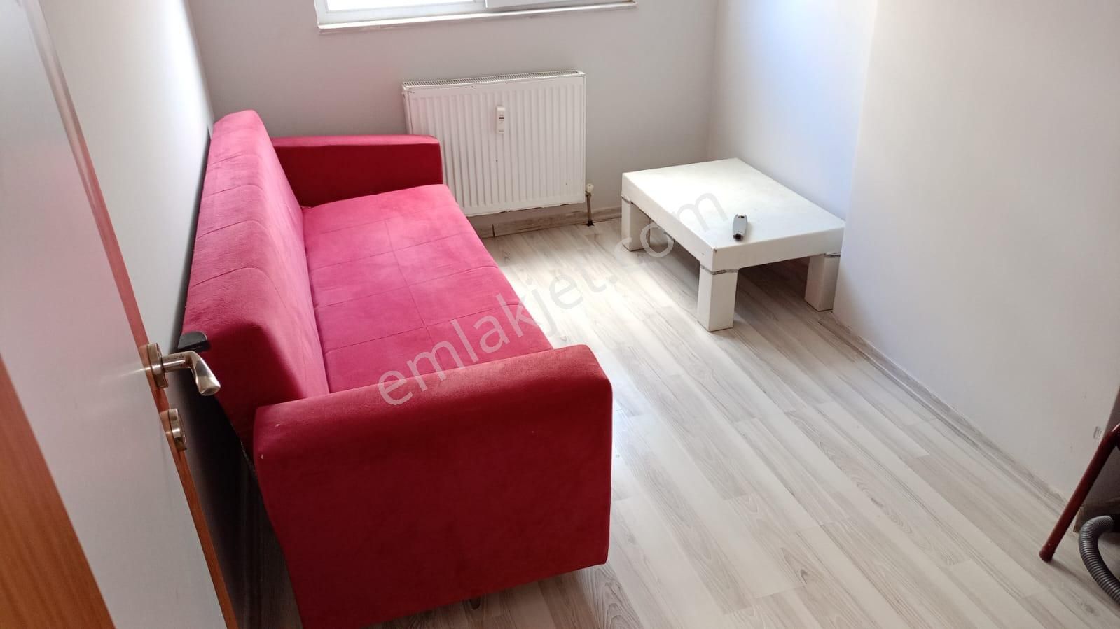 Kırklareli Merkez Cumhuriyet Kiralık Daire NEWCITY EMLAKTAN ÜNİVERSİTE YOLUNDA KİRALIK 2+0 EŞYALI DAİRE