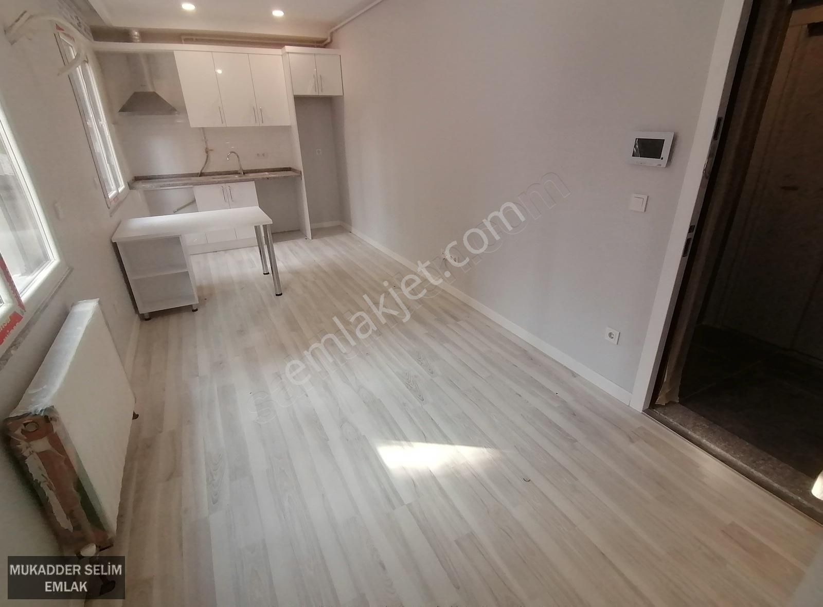 B.köy Z.babada Mamaraya Yakın 65 M2(45) Sıfır Yeni 1.kat .1+1