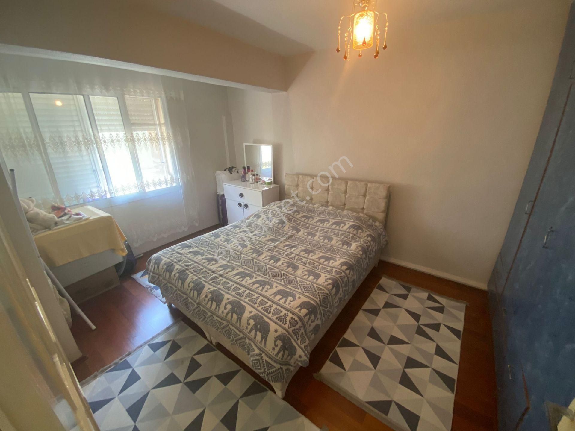 Acill Buca Çamlık Mah.de 3 Katlı 3 Daireli Komple Satılık Müstakil Ev(bina) - Görsel 4