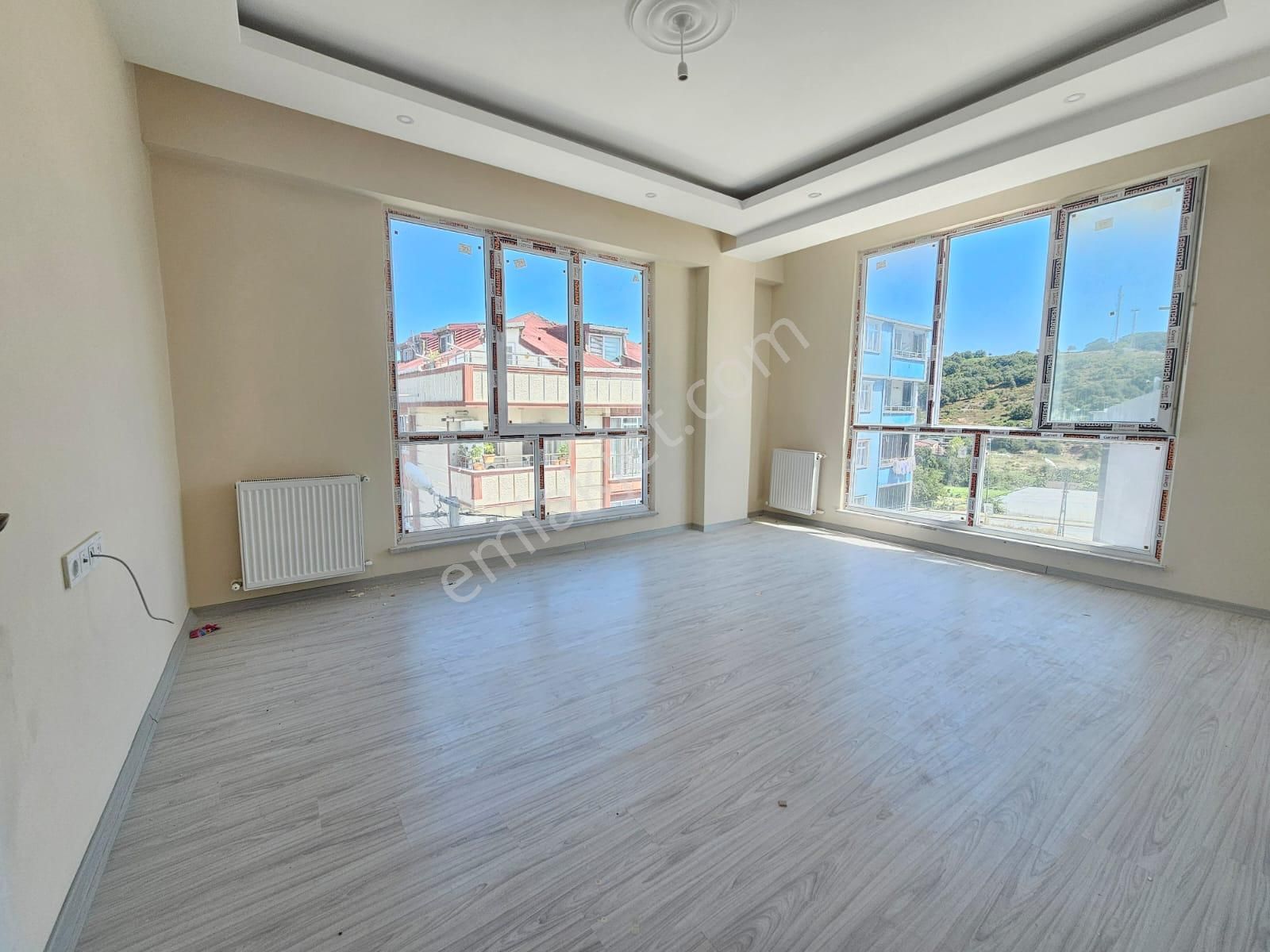 Arnavutköy Boğazköy İstiklal Satılık Daire  ÖZGÜR İNŞAAT'TAN ARNAVUTKÖY BOĞAZKÖYDE 2+1 90M2 SIFIR FIRSAT ARA KAT DAİRE