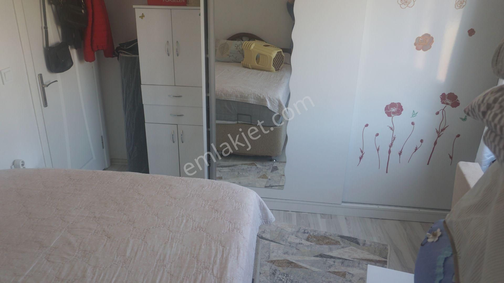 Koyunderede Satılık 2+1 Dogalgazlı+balkon+asansör Çiğli Serkan - Görsel 13