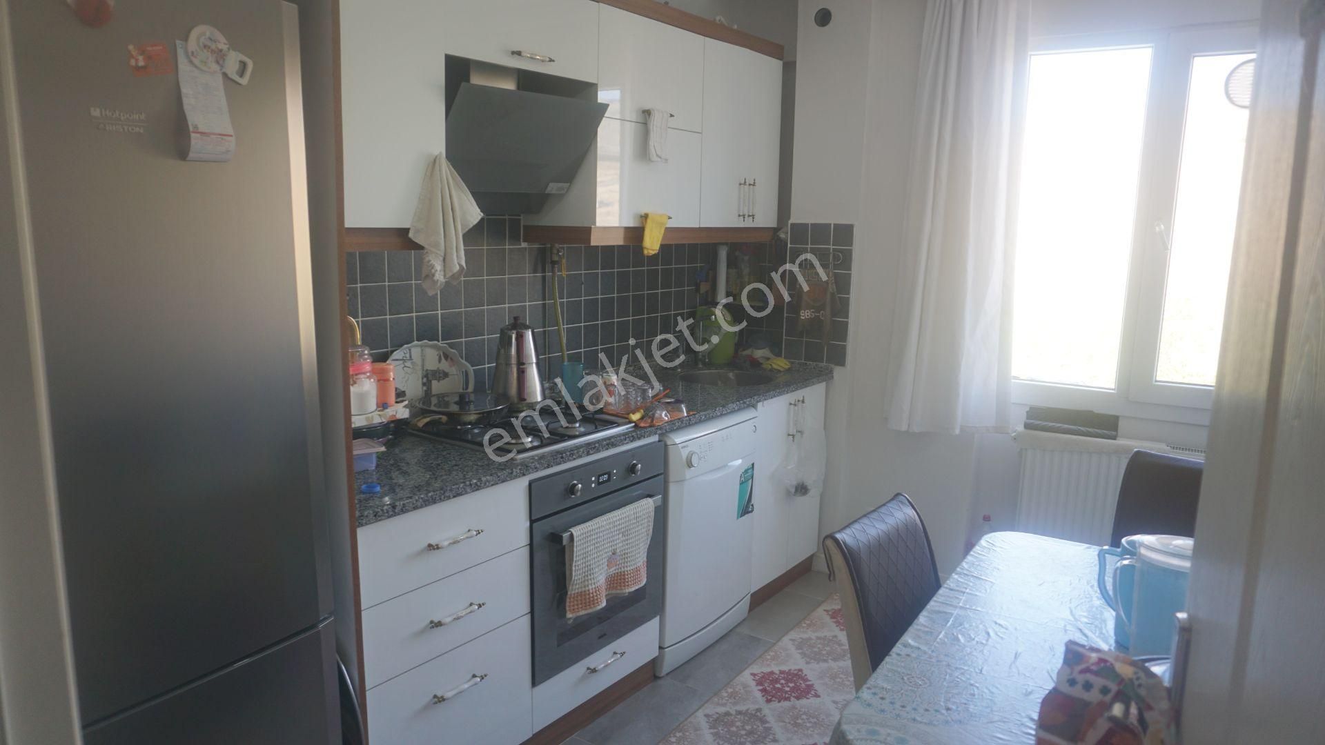 Koyunderede Satılık 2+1 Dogalgazlı+balkon+asansör Çiğli Serkan - Görsel 2