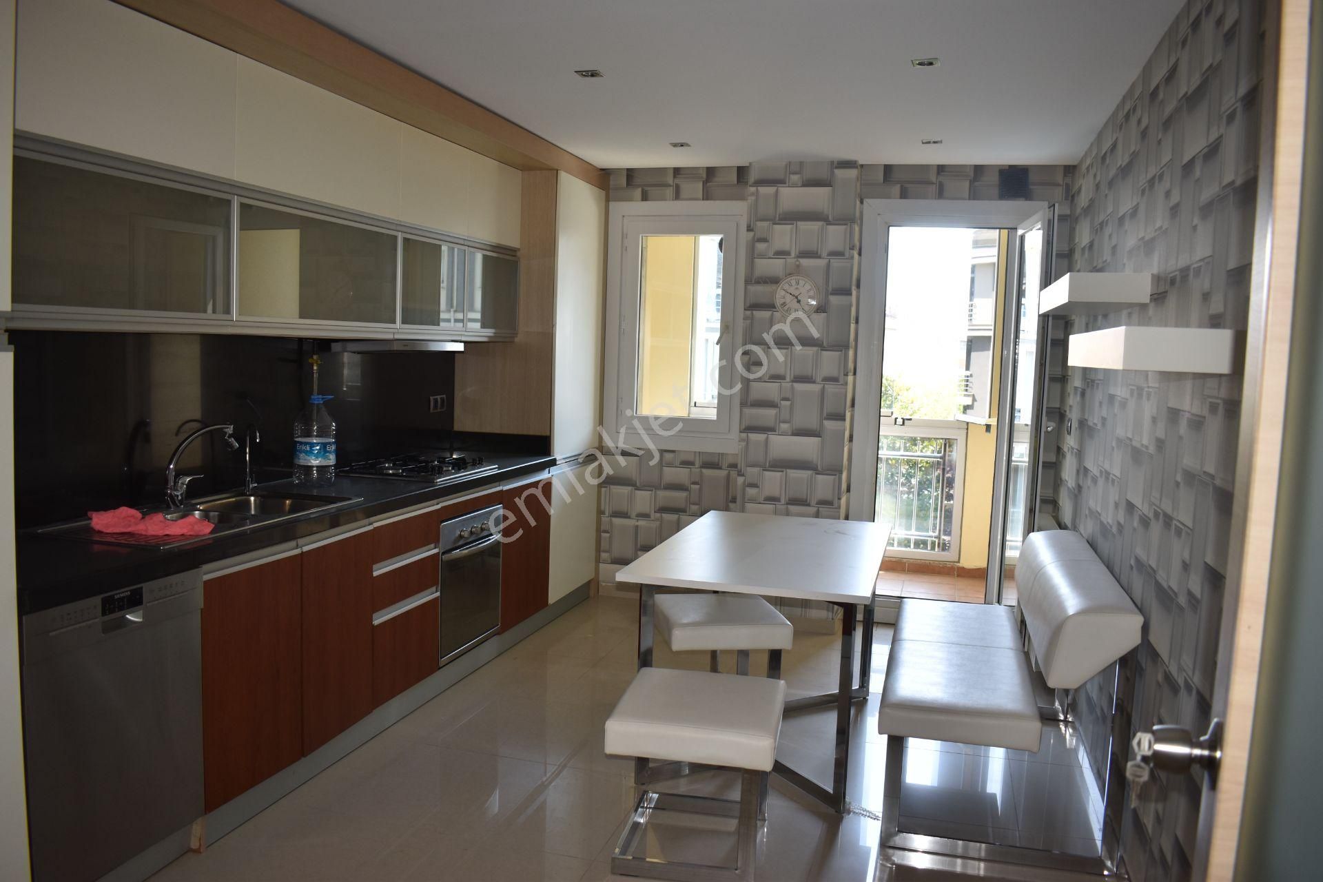 Büyükçekmece Fatih Mah Manzaralı Lüx Havuzlu Sitede 4+1daire - Görsel 22