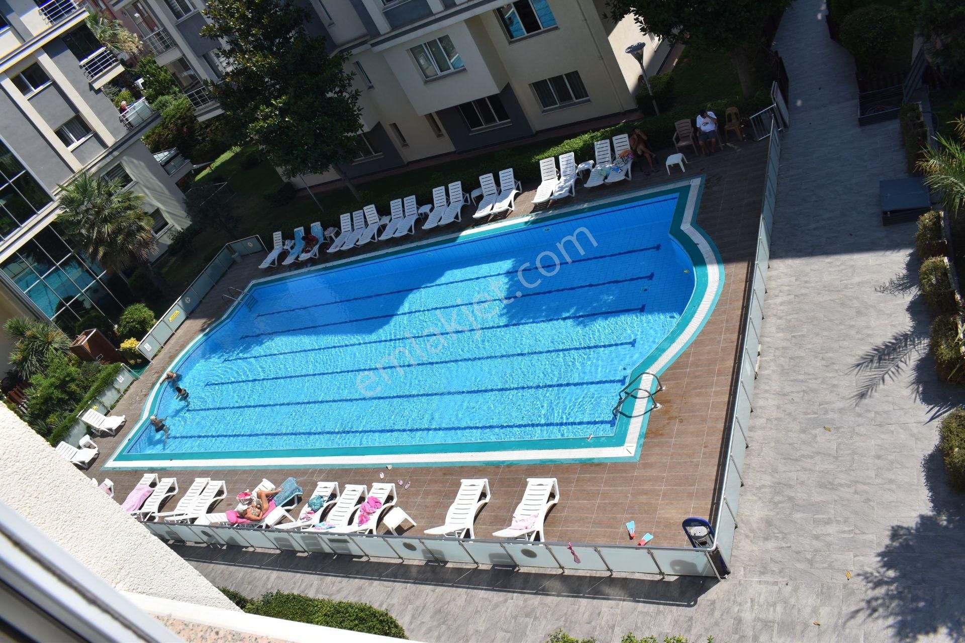 Büyükçekmece Fatih Mah Manzaralı Lüx Havuzlu Sitede 4+1daire - Görsel 16