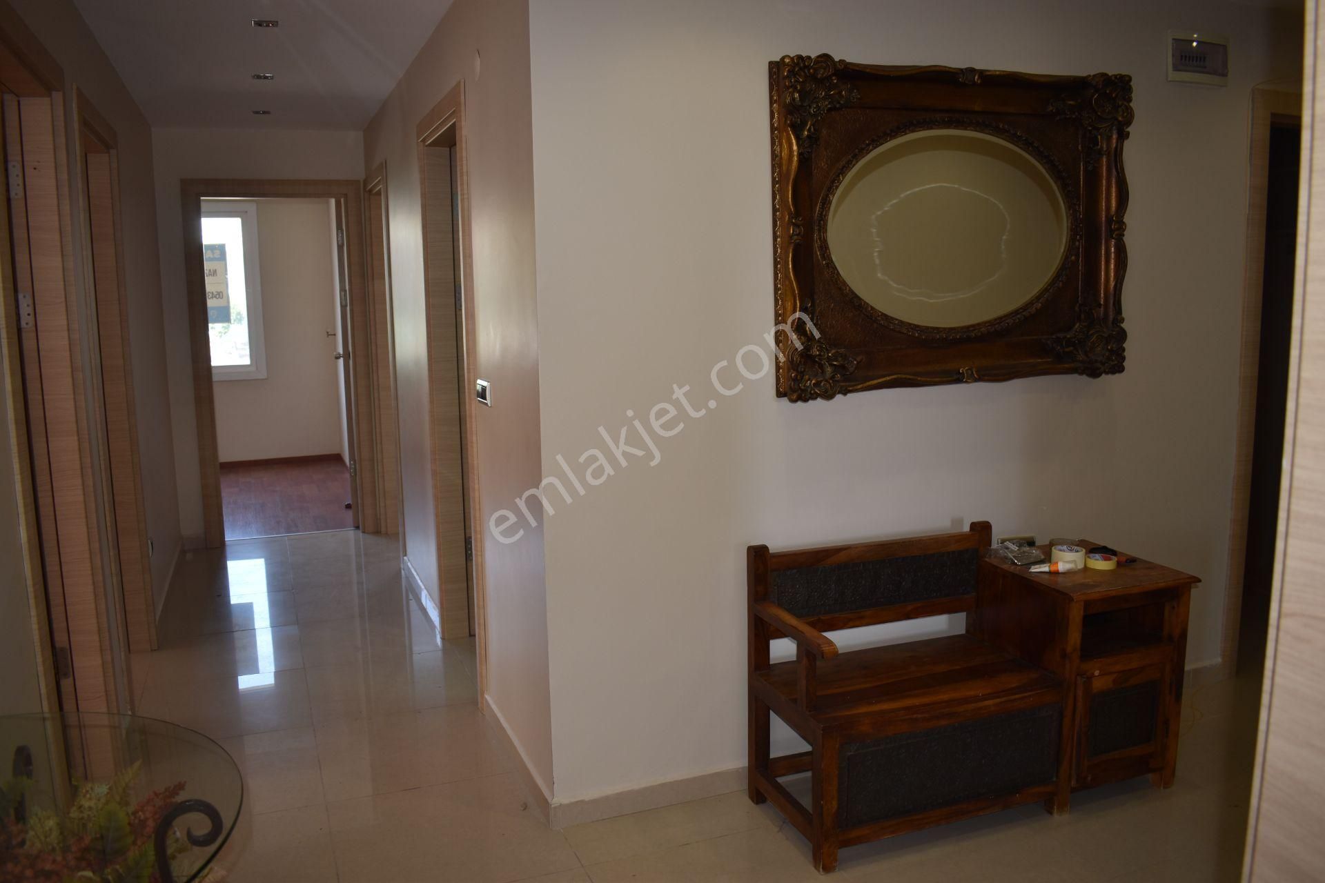 Büyükçekmece Fatih Mah Manzaralı Lüx Havuzlu Sitede 4+1daire - Görsel 19