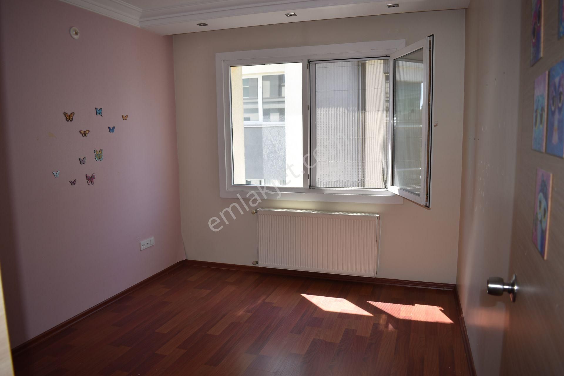 Büyükçekmece Fatih Mah Manzaralı Lüx Havuzlu Sitede 4+1daire - Görsel 32