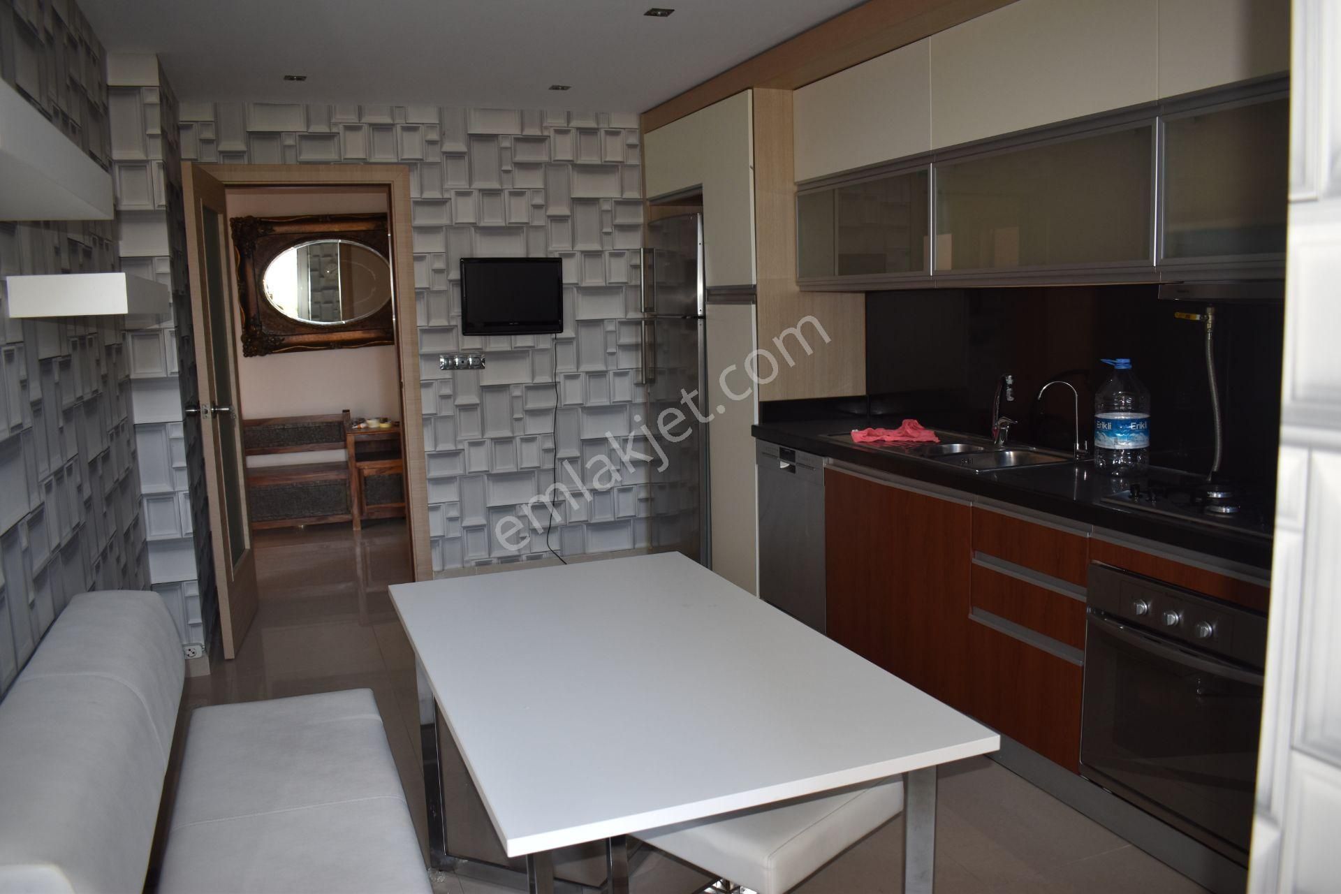 Büyükçekmece Fatih Mah Manzaralı Lüx Havuzlu Sitede 4+1daire - Görsel 24