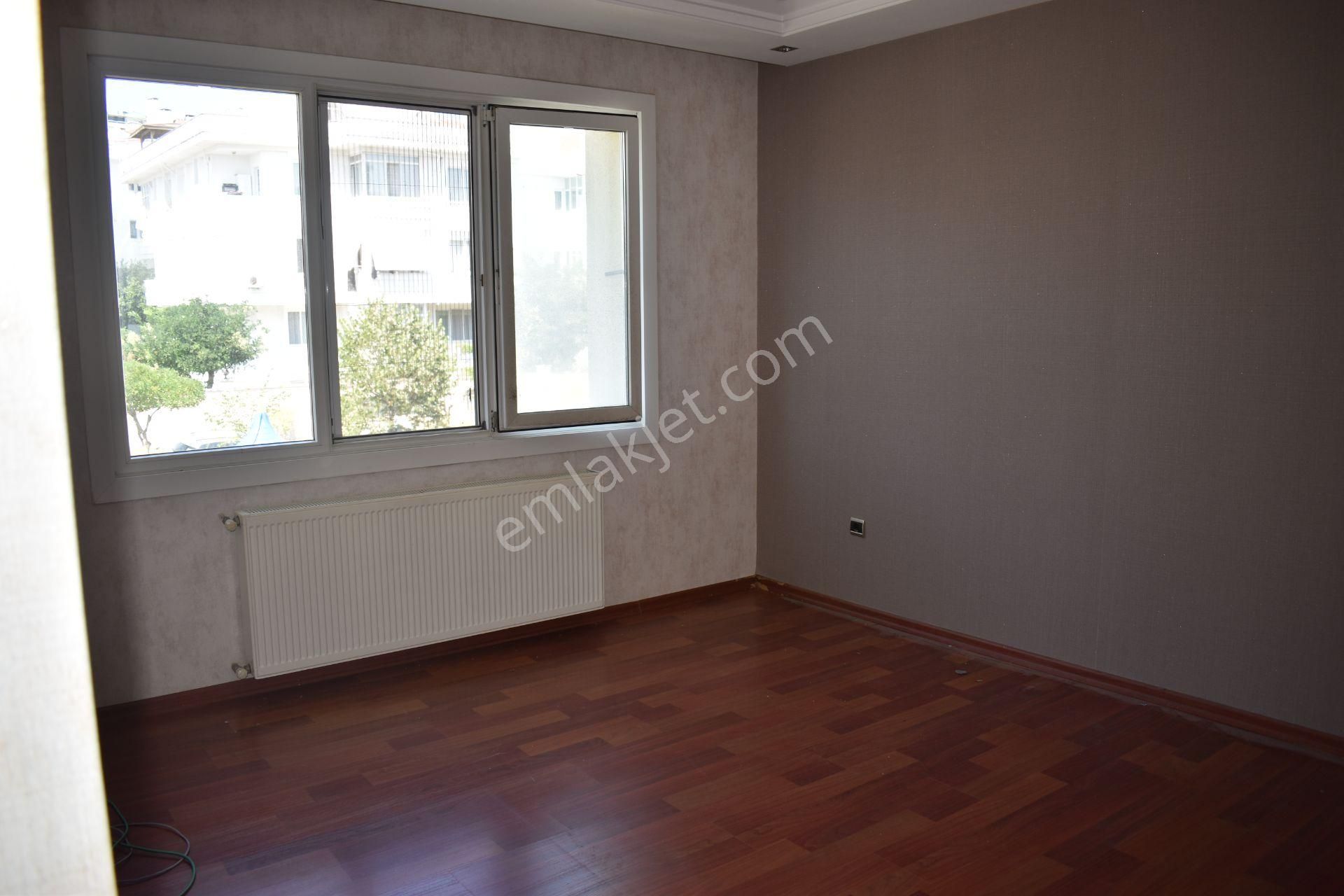Büyükçekmece Fatih Mah Manzaralı Lüx Havuzlu Sitede 4+1daire - Görsel 6