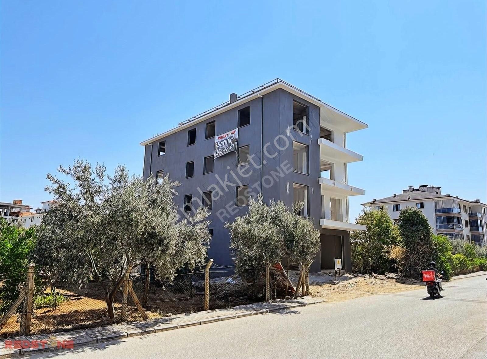 Merkezefendi Karahasanlı Satılık Daire KARAHASNLIDA 2+1 E.BANYOLU K.OTOPARKILI GENİŞ 2+1 DAİRE