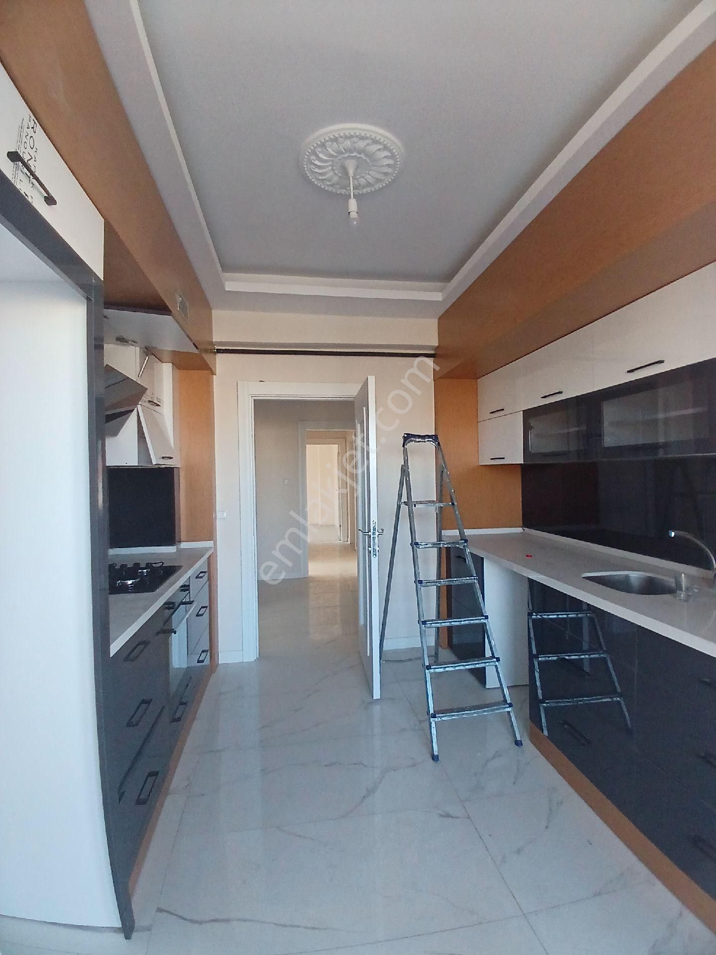 Karatay Erenler Kiralık Daire Kocalar'dan Fetih Caddesi Yakını Keçeciler Caddesi Üstü 3+1