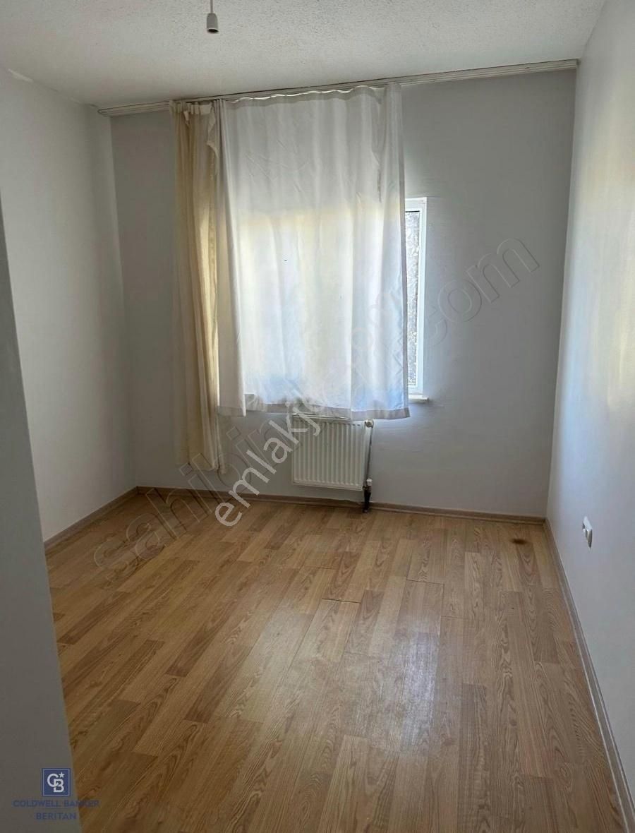 Edremit Esentepe Kiralık Daire KİRACILAR TOKİ'DE GÖL MANZARALI İÇİ YENİLENMİŞ 3+1 DAİRE