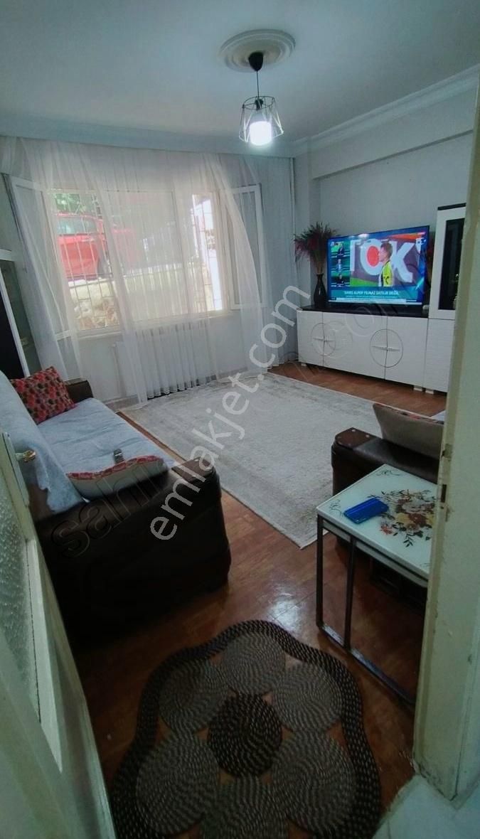 Güngören Merkez Satılık Daire GÜNGÖREN MERKEZ MAHALLESİ SATILIK DAİRE 3+1 KAT MÜLKİYET İSKANLI