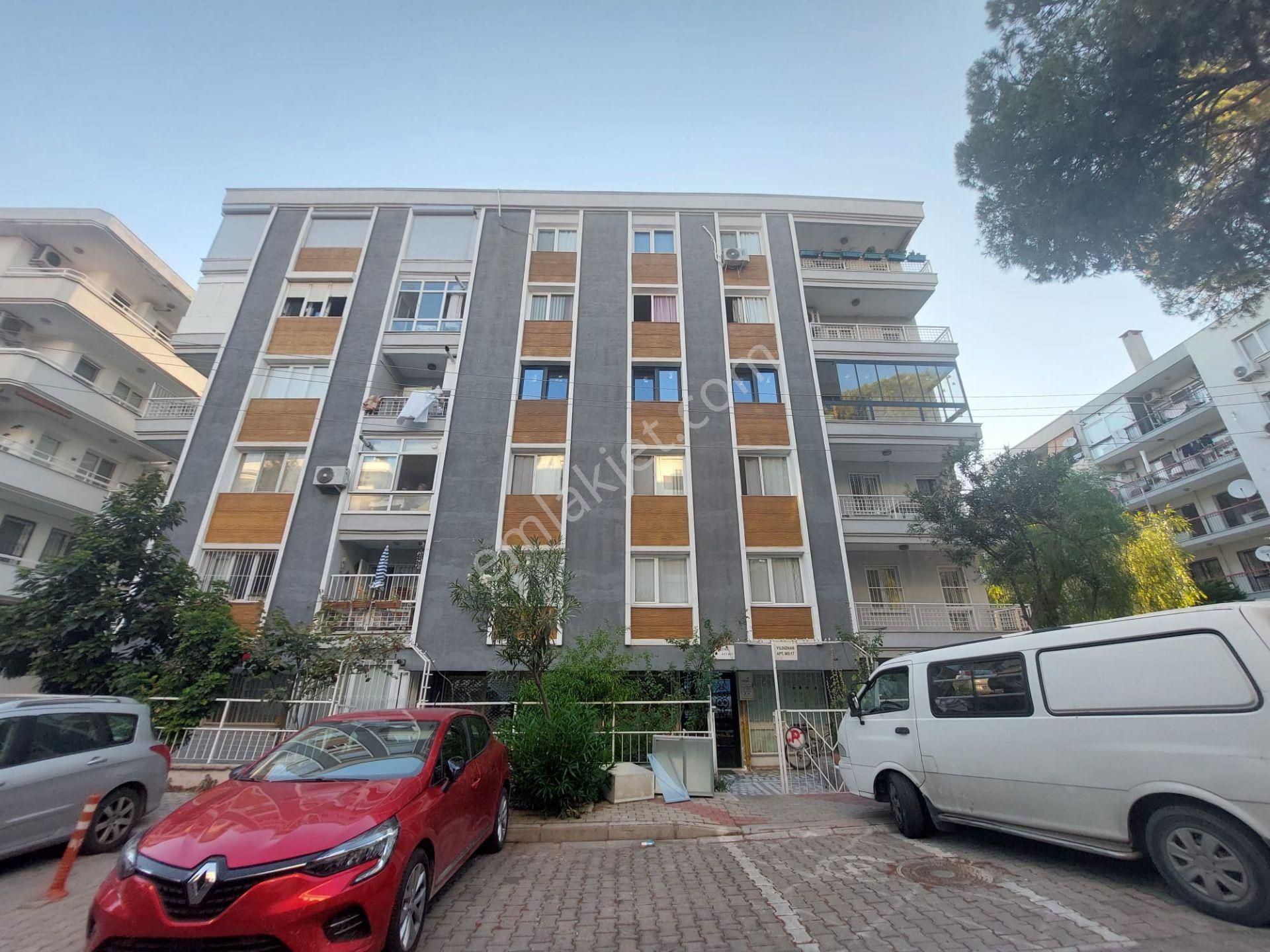 Karşıyaka Bahçelievler Satılık Daire FIRSATT KARŞIYAKA BAHÇELİEVLER MAH. TADİLATLI 3+1 SATILIK DAİRE