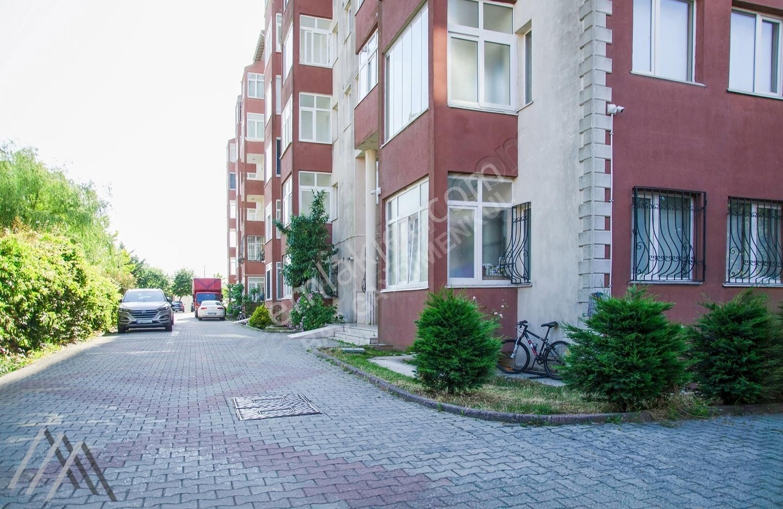 Başakşehir Başakşehir Satılık Daire ONURKENTTE 3+1 OTURUMU HAZIR SATILIK DAİRE