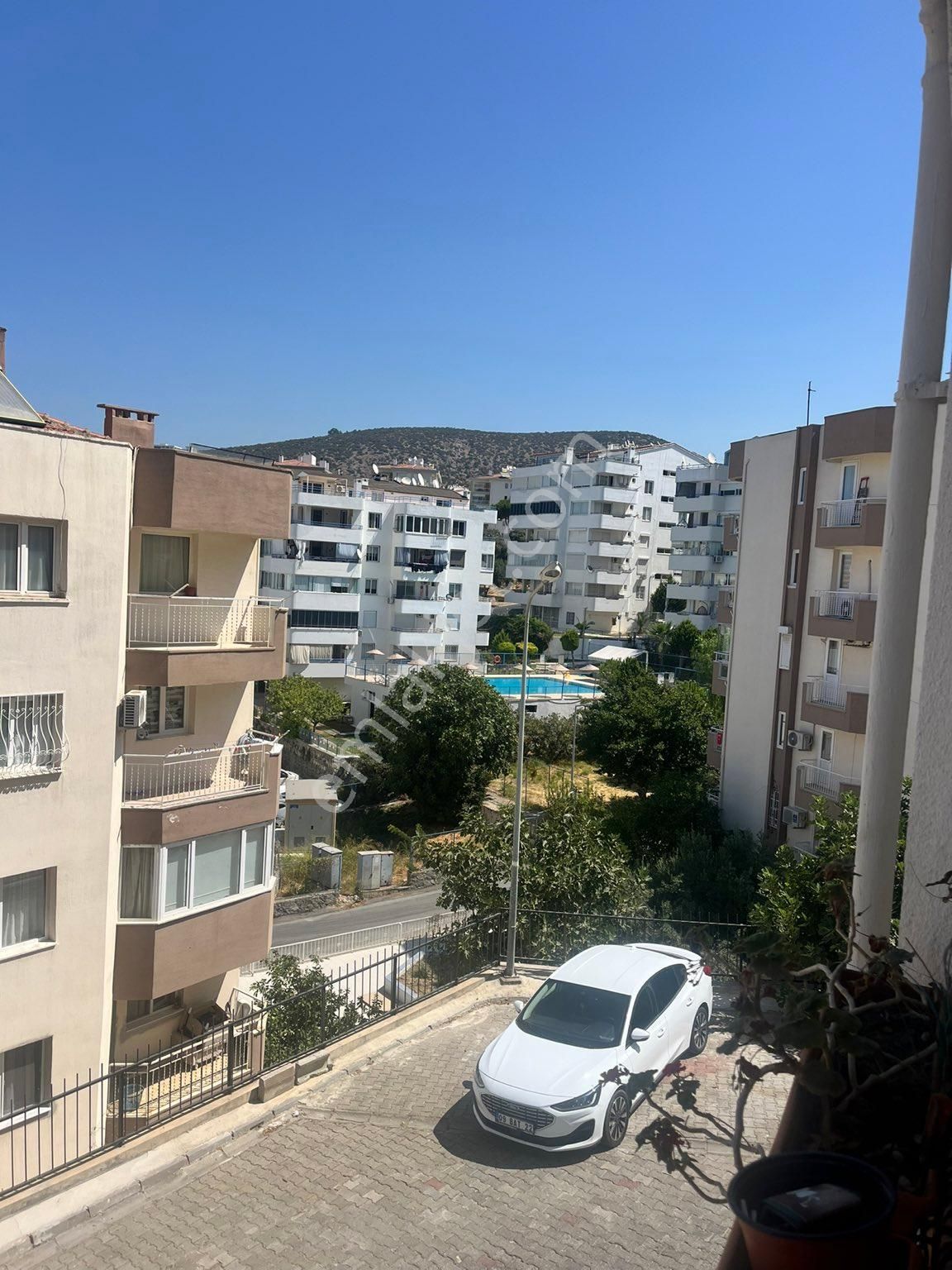 Kuşadası Ege Satılık Daire KUŞADASI EGE MAH DE ARA KAT DUBLEKS GENİŞ FERAH SATILIK DAİRE